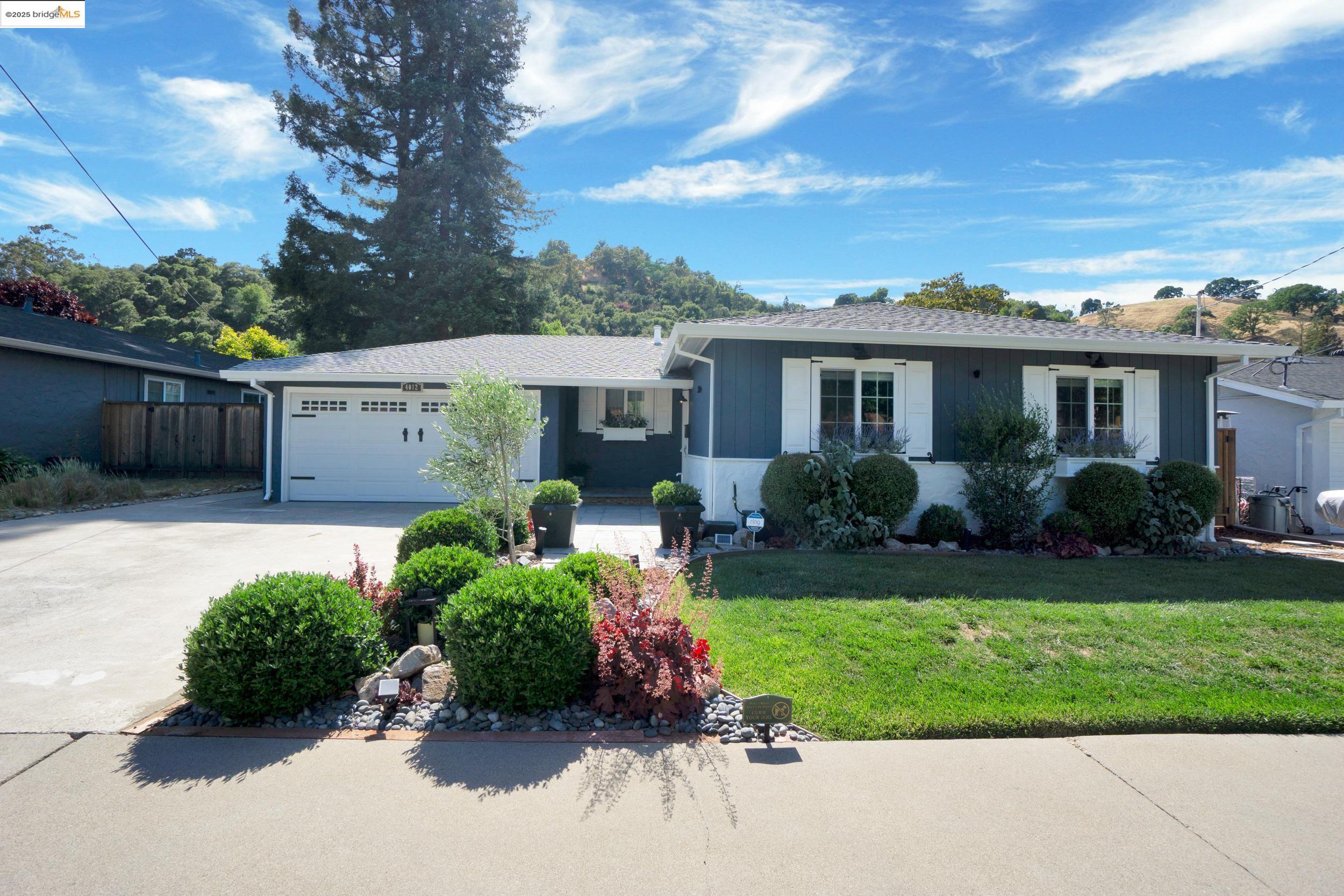 Detail Gallery Image 1 of 1 For 4012 Euclid Ave, Martinez,  CA 94553 - 3 Beds | 1 Baths