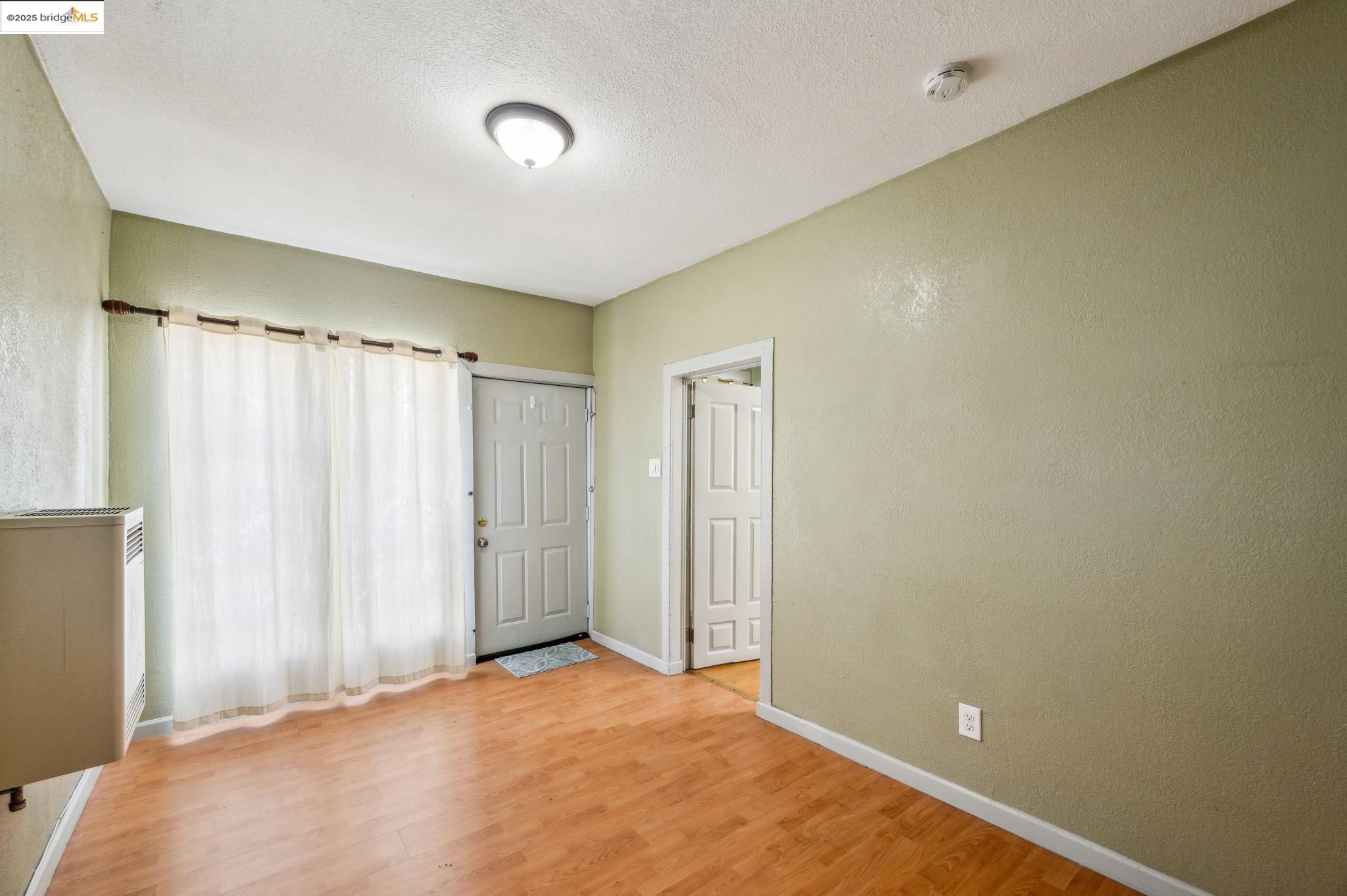 Detail Gallery Image 12 of 44 For 1820 International Blvd, Oakland,  CA 94606 - – Beds | – Baths