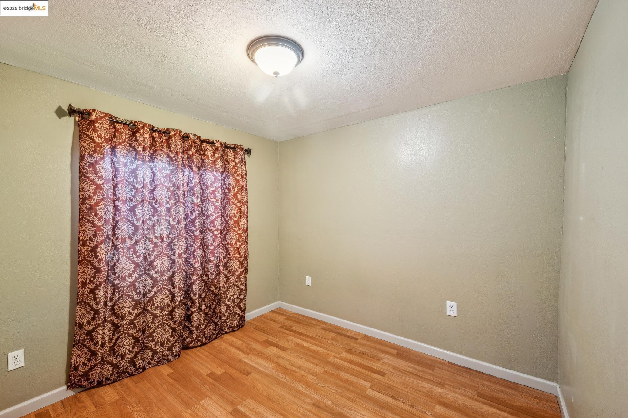 Detail Gallery Image 15 of 44 For 1820 International Blvd, Oakland,  CA 94606 - – Beds | – Baths
