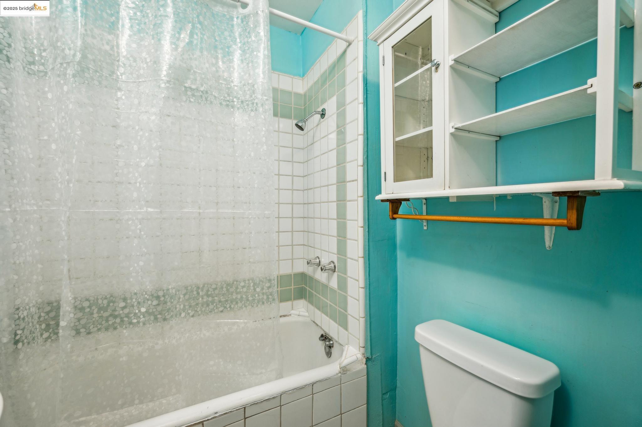 Detail Gallery Image 17 of 44 For 1820 International Blvd, Oakland,  CA 94606 - – Beds | – Baths