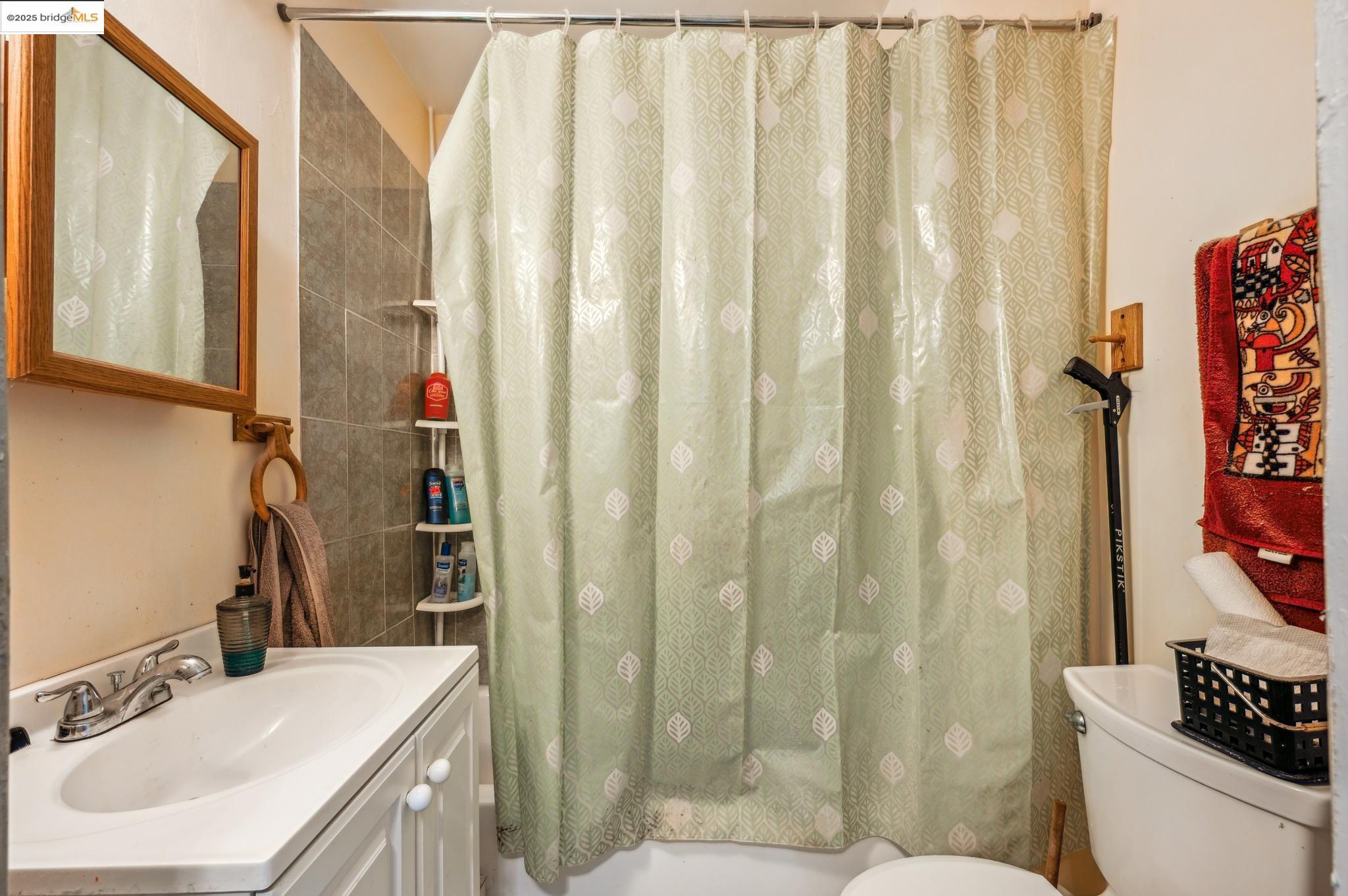 Detail Gallery Image 22 of 44 For 1820 International Blvd, Oakland,  CA 94606 - – Beds | – Baths