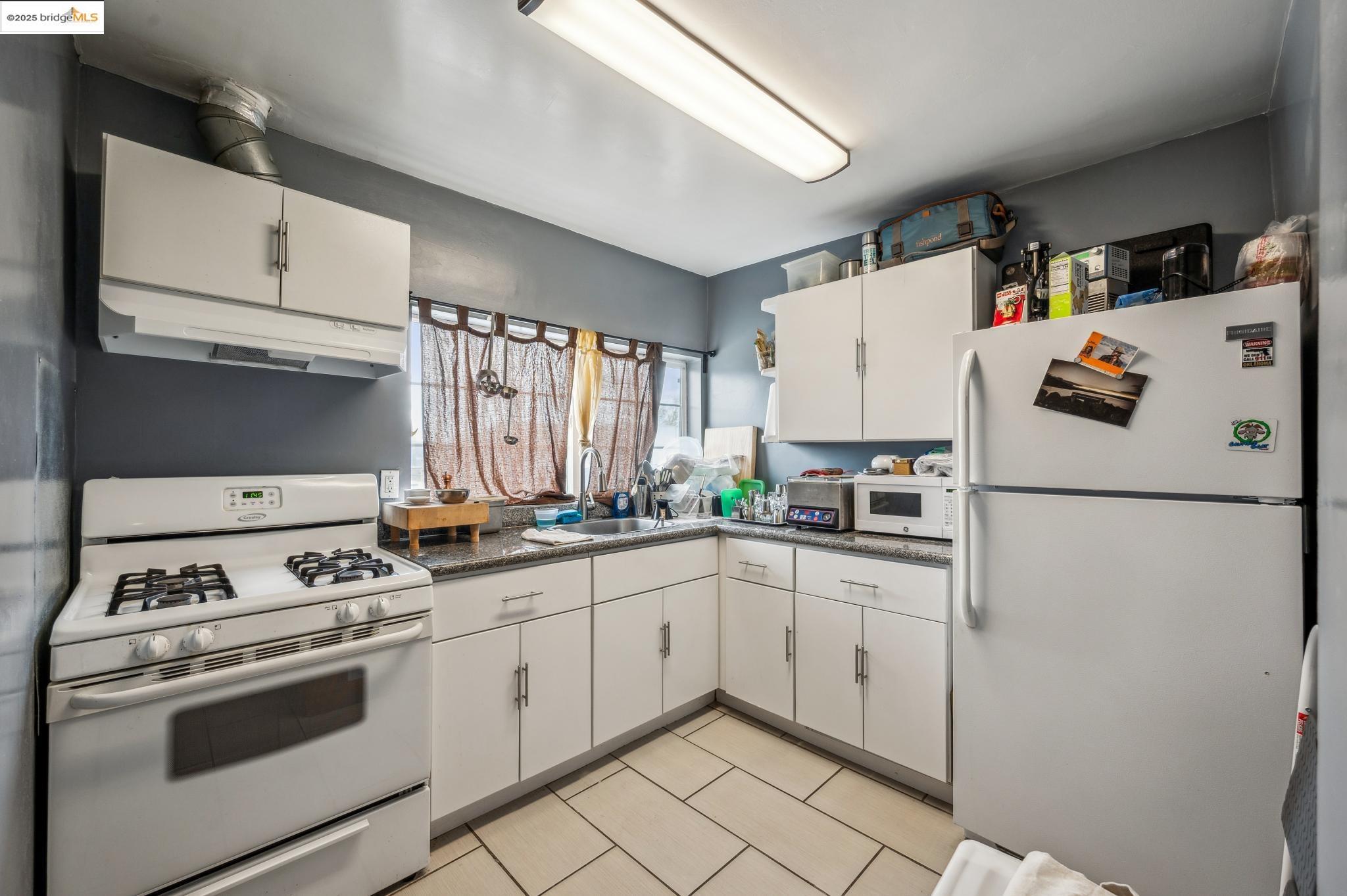 Detail Gallery Image 24 of 44 For 1820 International Blvd, Oakland,  CA 94606 - – Beds | – Baths