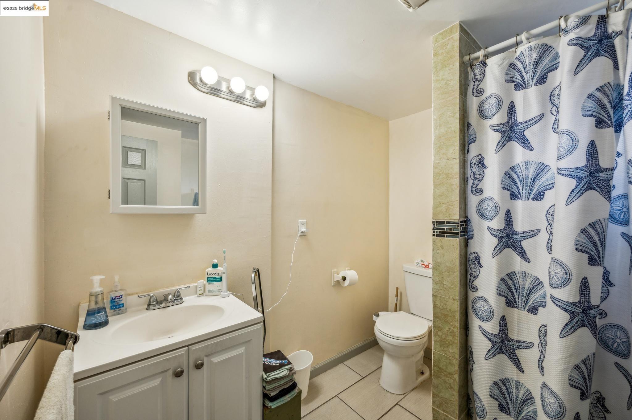 Detail Gallery Image 27 of 44 For 1820 International Blvd, Oakland,  CA 94606 - – Beds | – Baths