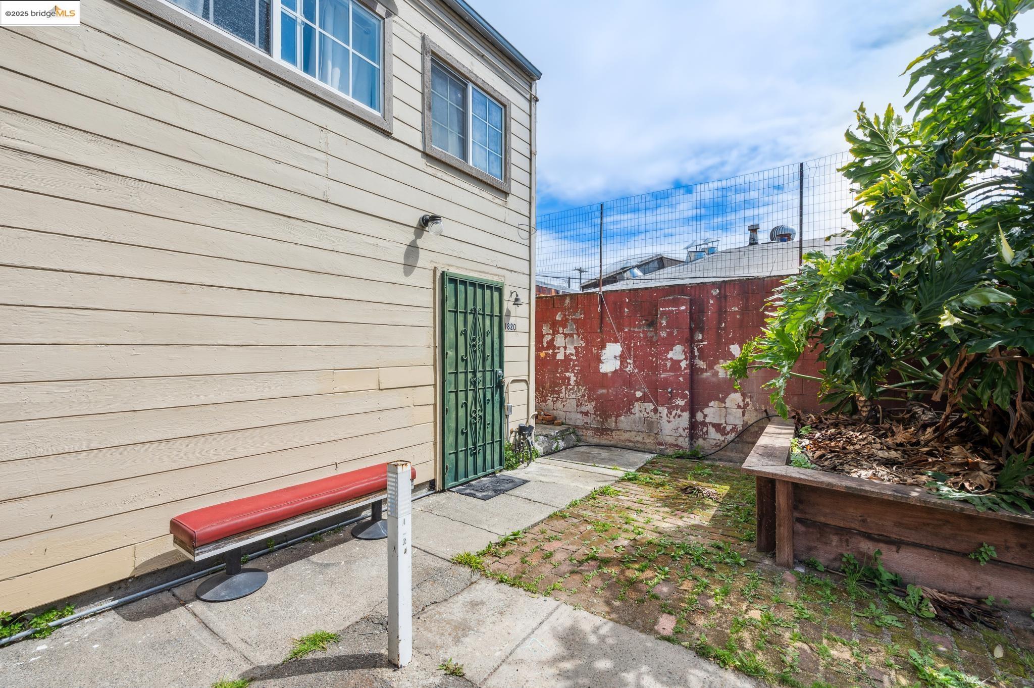 Detail Gallery Image 37 of 44 For 1820 International Blvd, Oakland,  CA 94606 - – Beds | – Baths