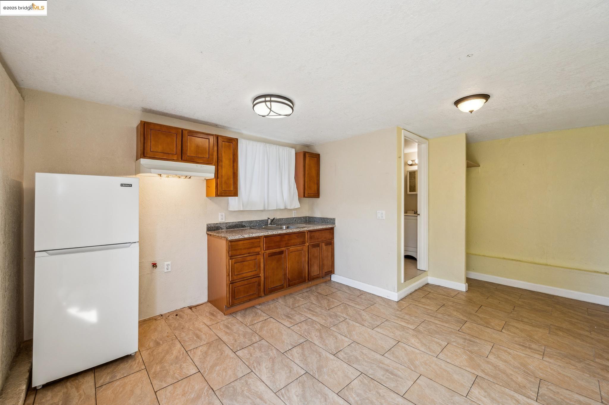 Detail Gallery Image 40 of 44 For 1820 International Blvd, Oakland,  CA 94606 - – Beds | – Baths
