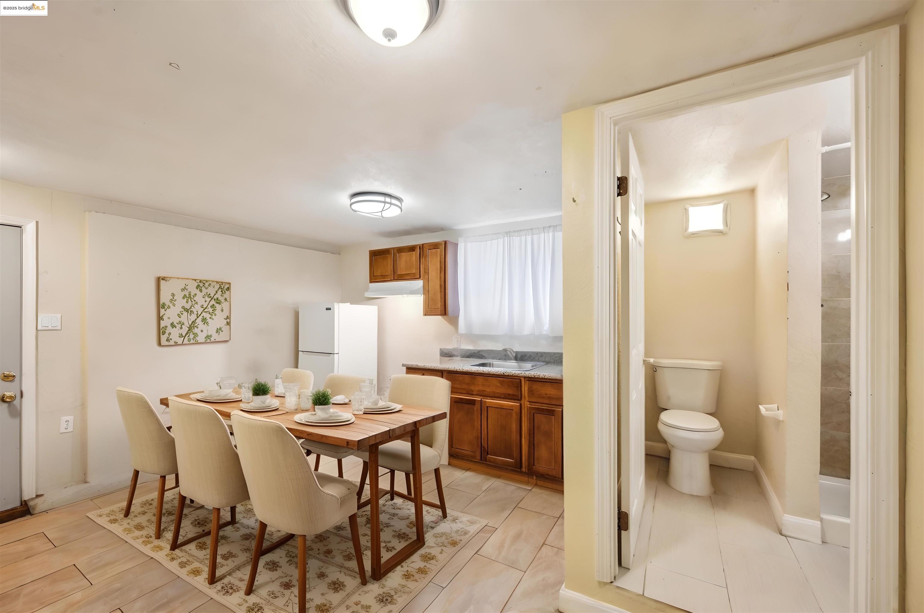 Detail Gallery Image 10 of 44 For 1820 International Blvd, Oakland,  CA 94606 - – Beds | – Baths