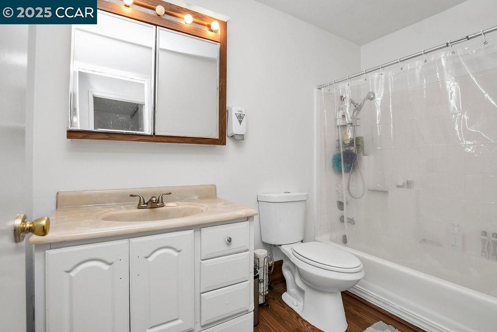 Detail Gallery Image 16 of 36 For 2256 Concord Dr, Pittsburg,  CA 94565-4479 - 3 Beds | 2 Baths