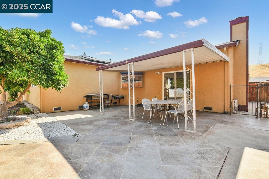 Detail Gallery Image 25 of 36 For 2256 Concord Dr, Pittsburg,  CA 94565-4479 - 3 Beds | 2 Baths