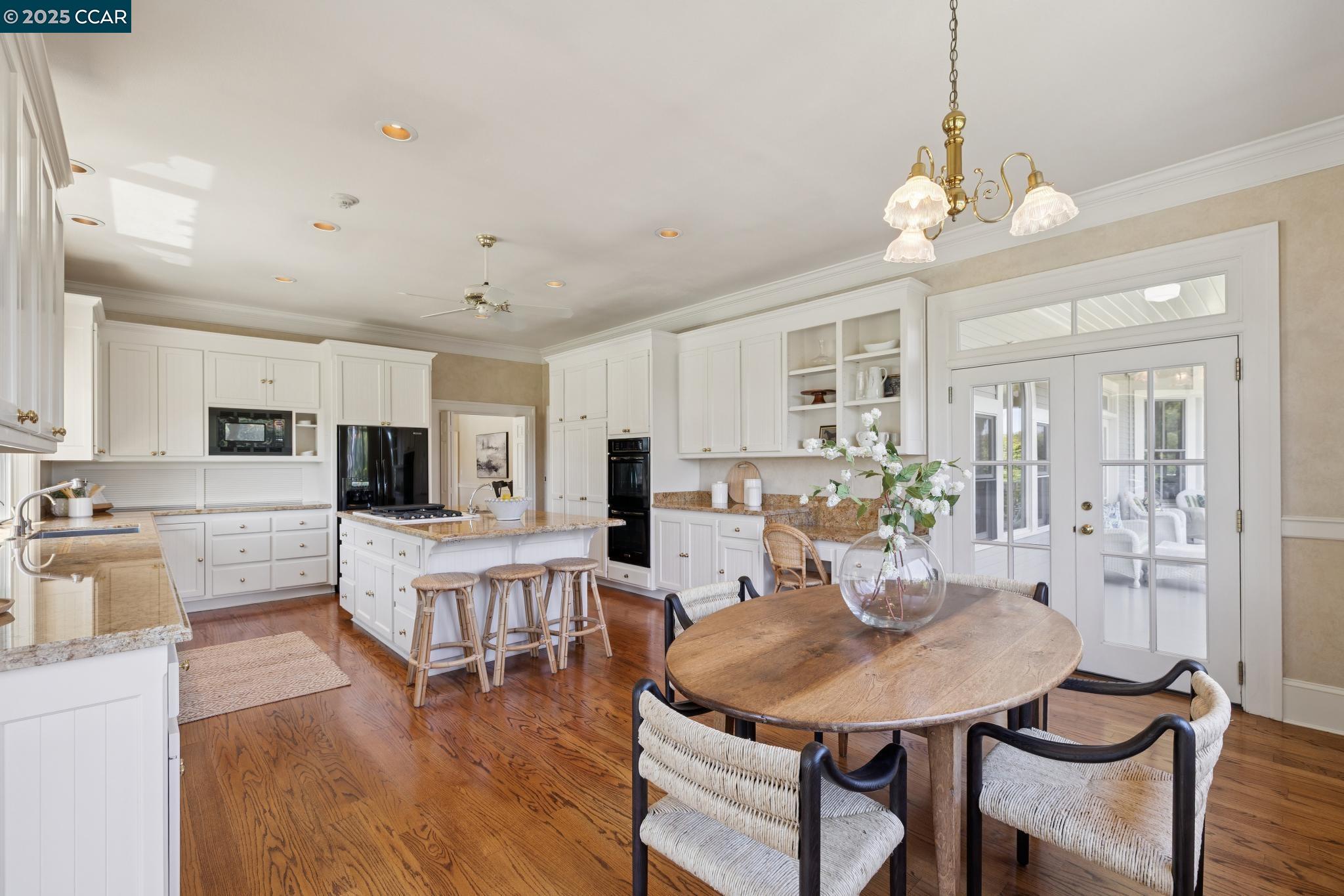Detail Gallery Image 17 of 59 For 555 Highland Dr, Danville,  CA 94526 - 5 Beds | 3/1 Baths