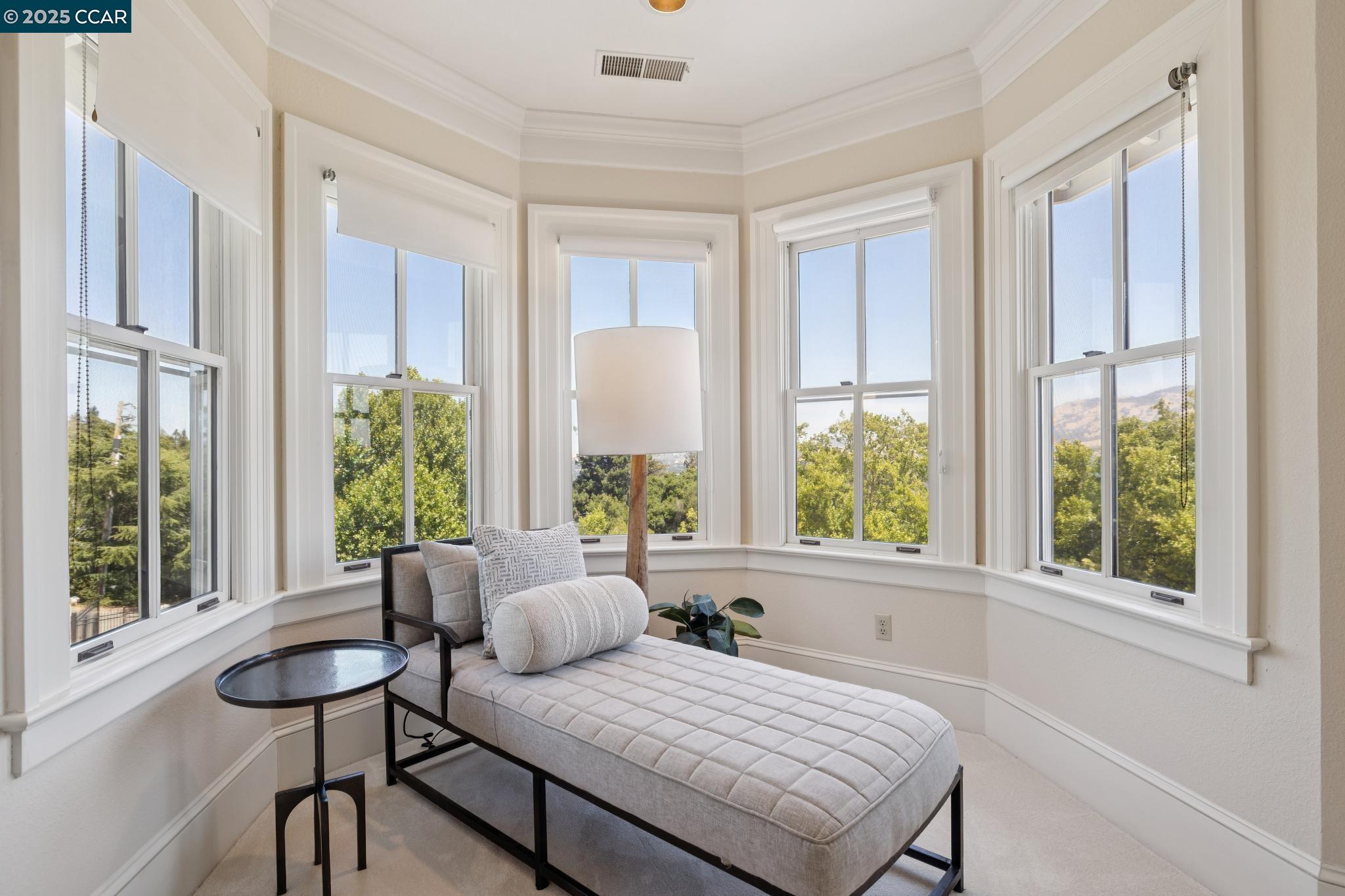 Detail Gallery Image 24 of 59 For 555 Highland Dr, Danville,  CA 94526 - 5 Beds | 3/1 Baths