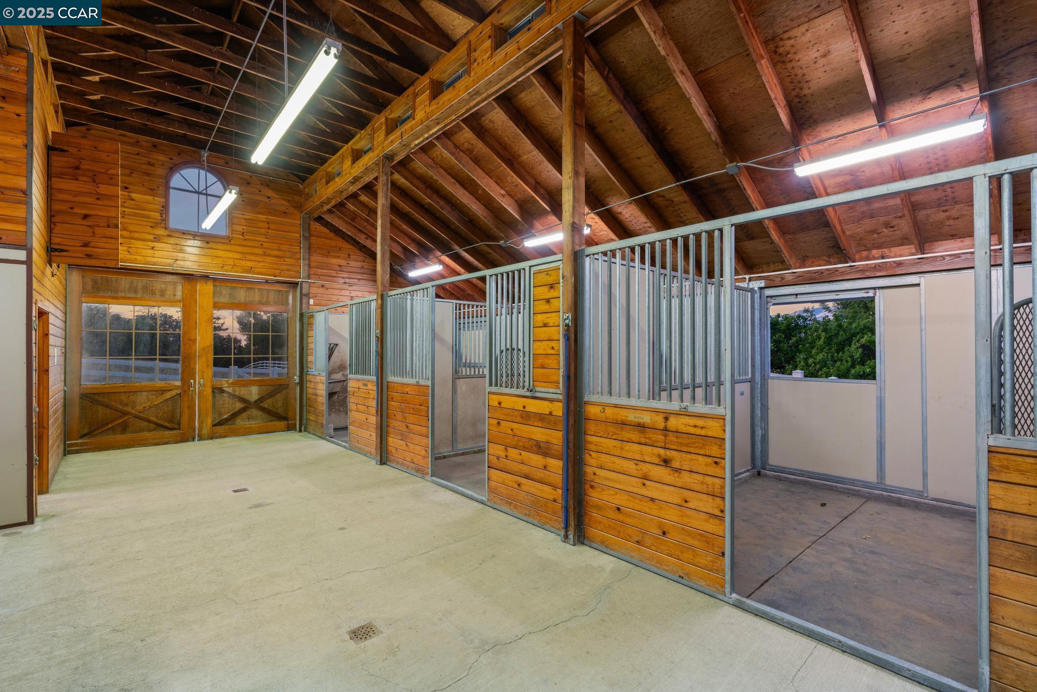 Detail Gallery Image 34 of 59 For 555 Highland Dr, Danville,  CA 94526 - 5 Beds | 3/1 Baths