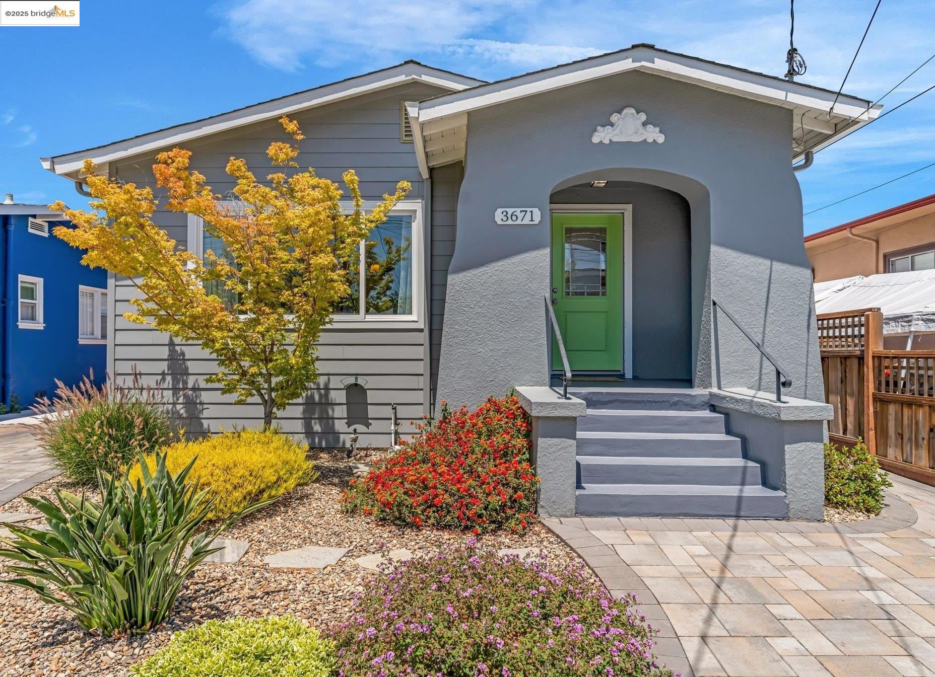 Detail Gallery Image 1 of 48 For 3671 38th Ave, Oakland,  CA 94619 - 3 Beds | 1/1 Baths