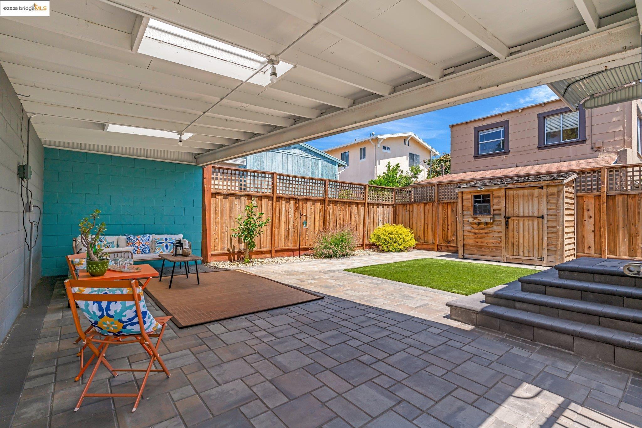 Detail Gallery Image 29 of 48 For 3671 38th Ave, Oakland,  CA 94619 - 3 Beds | 1/1 Baths