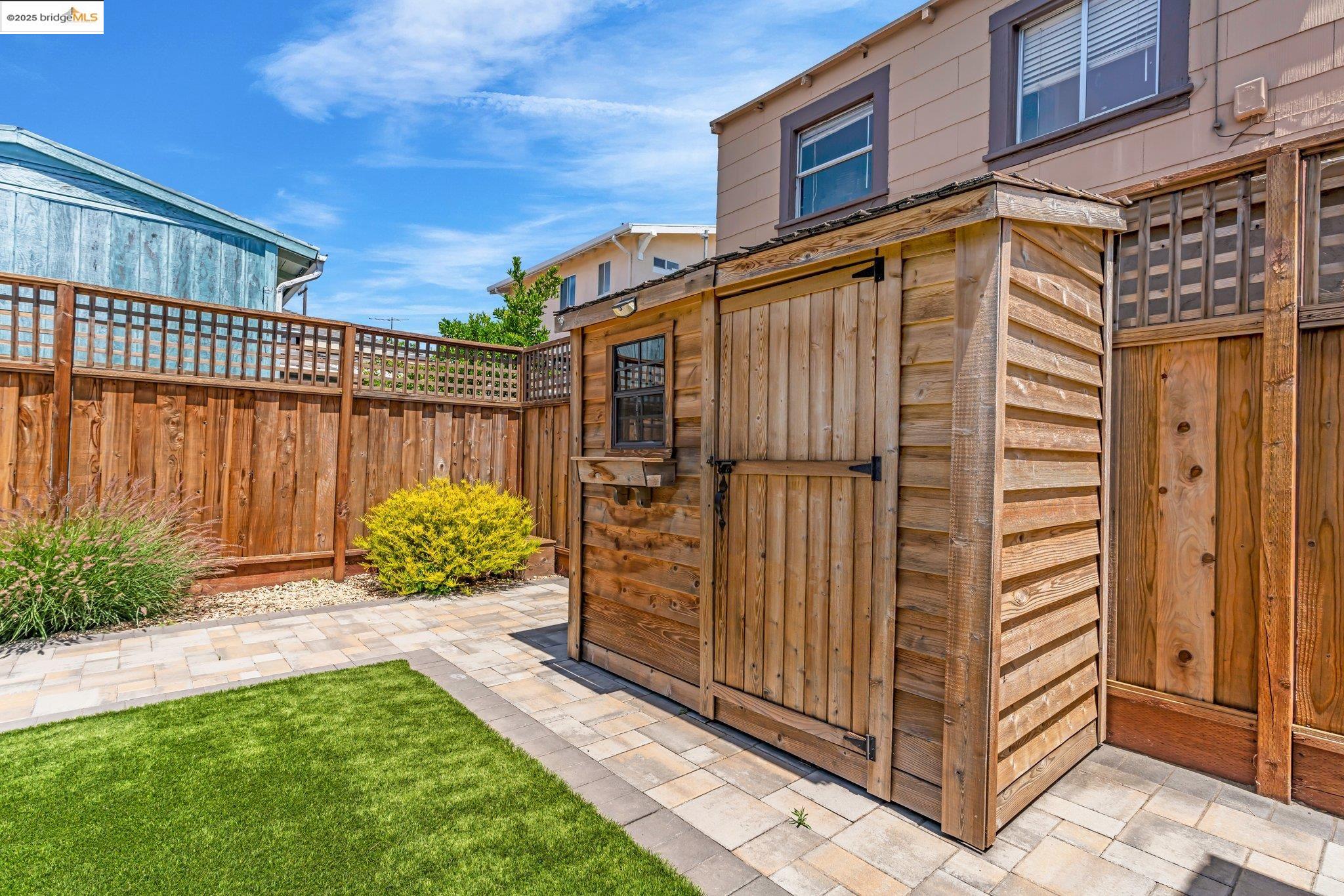 Detail Gallery Image 35 of 48 For 3671 38th Ave, Oakland,  CA 94619 - 3 Beds | 1/1 Baths