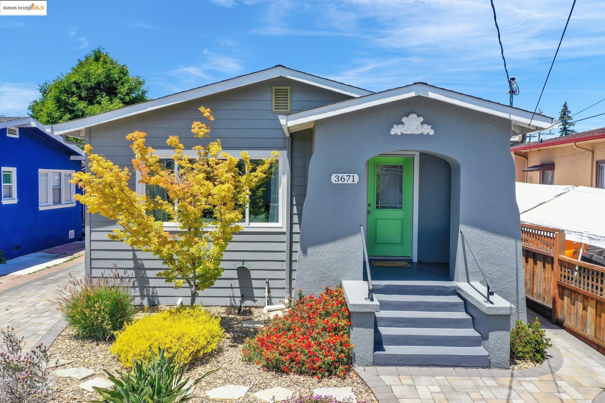 Detail Gallery Image 37 of 48 For 3671 38th Ave, Oakland,  CA 94619 - 3 Beds | 1/1 Baths