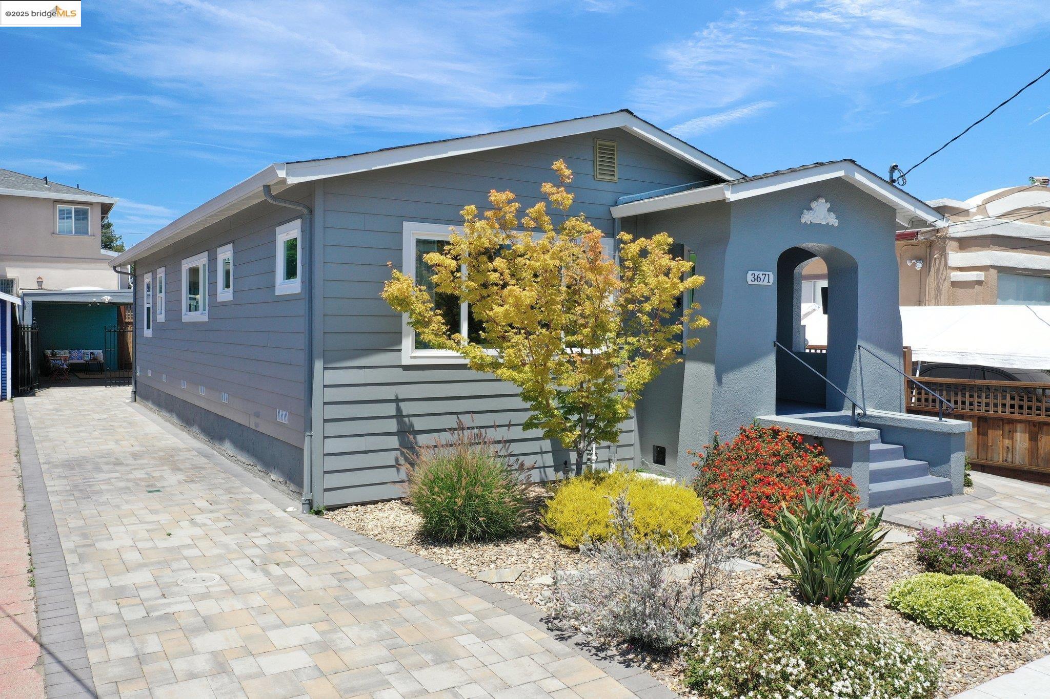 Detail Gallery Image 38 of 48 For 3671 38th Ave, Oakland,  CA 94619 - 3 Beds | 1/1 Baths