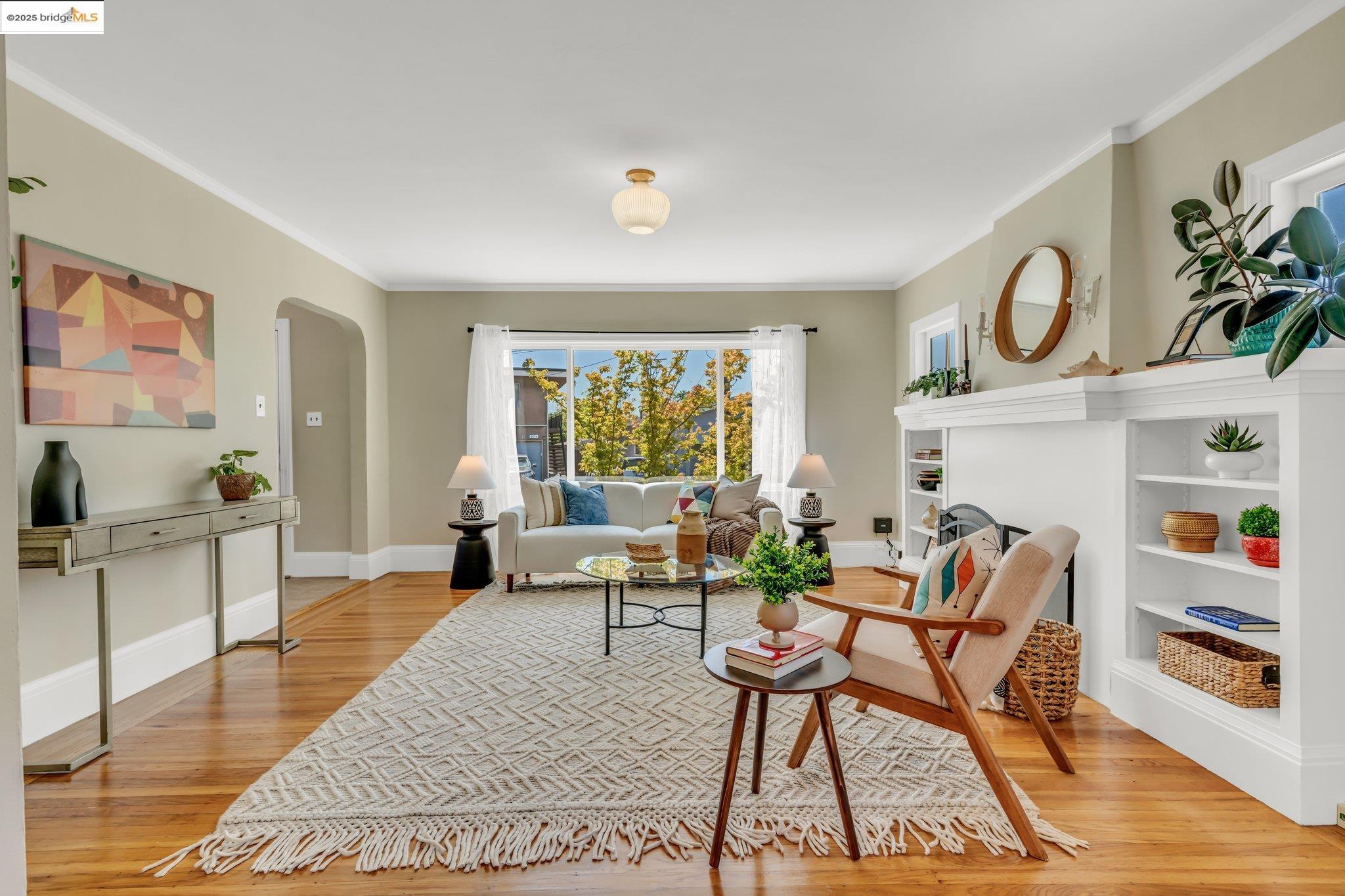 Detail Gallery Image 5 of 48 For 3671 38th Ave, Oakland,  CA 94619 - 3 Beds | 1/1 Baths