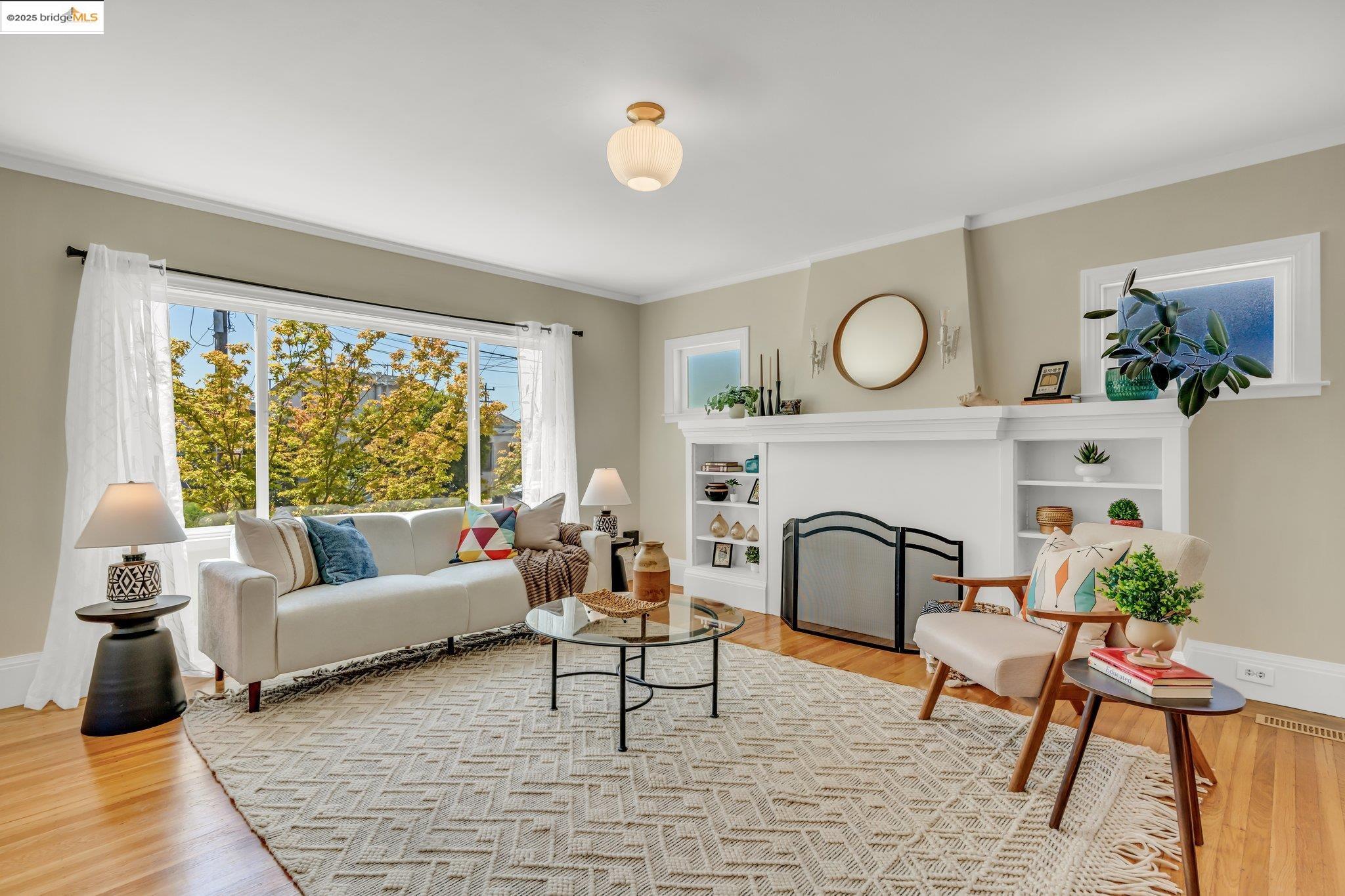 Detail Gallery Image 7 of 48 For 3671 38th Ave, Oakland,  CA 94619 - 3 Beds | 1/1 Baths