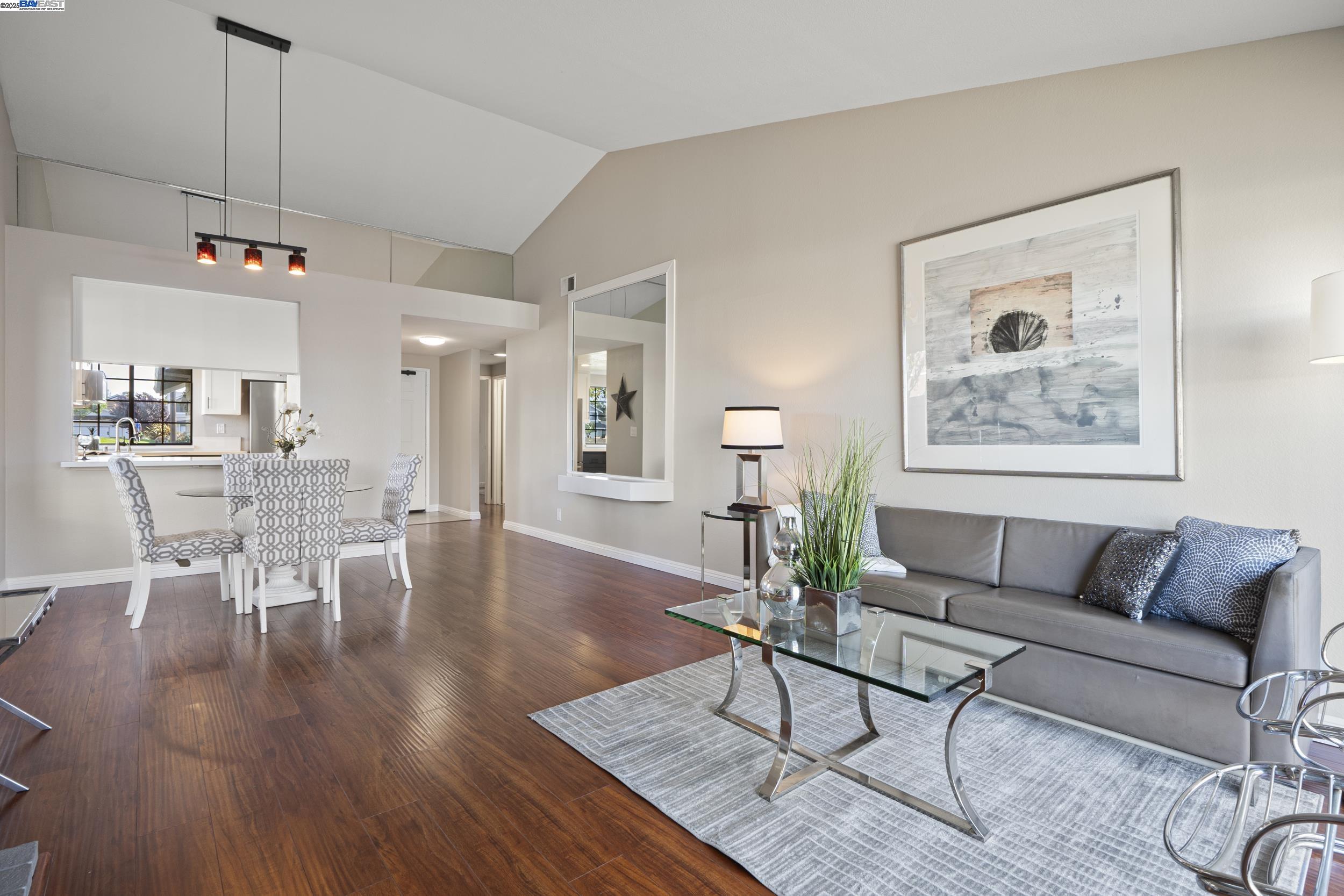 Detail Gallery Image 14 of 34 For 3525 Mcsherry Way, Alameda,  CA 94502 - 2 Beds | 2 Baths