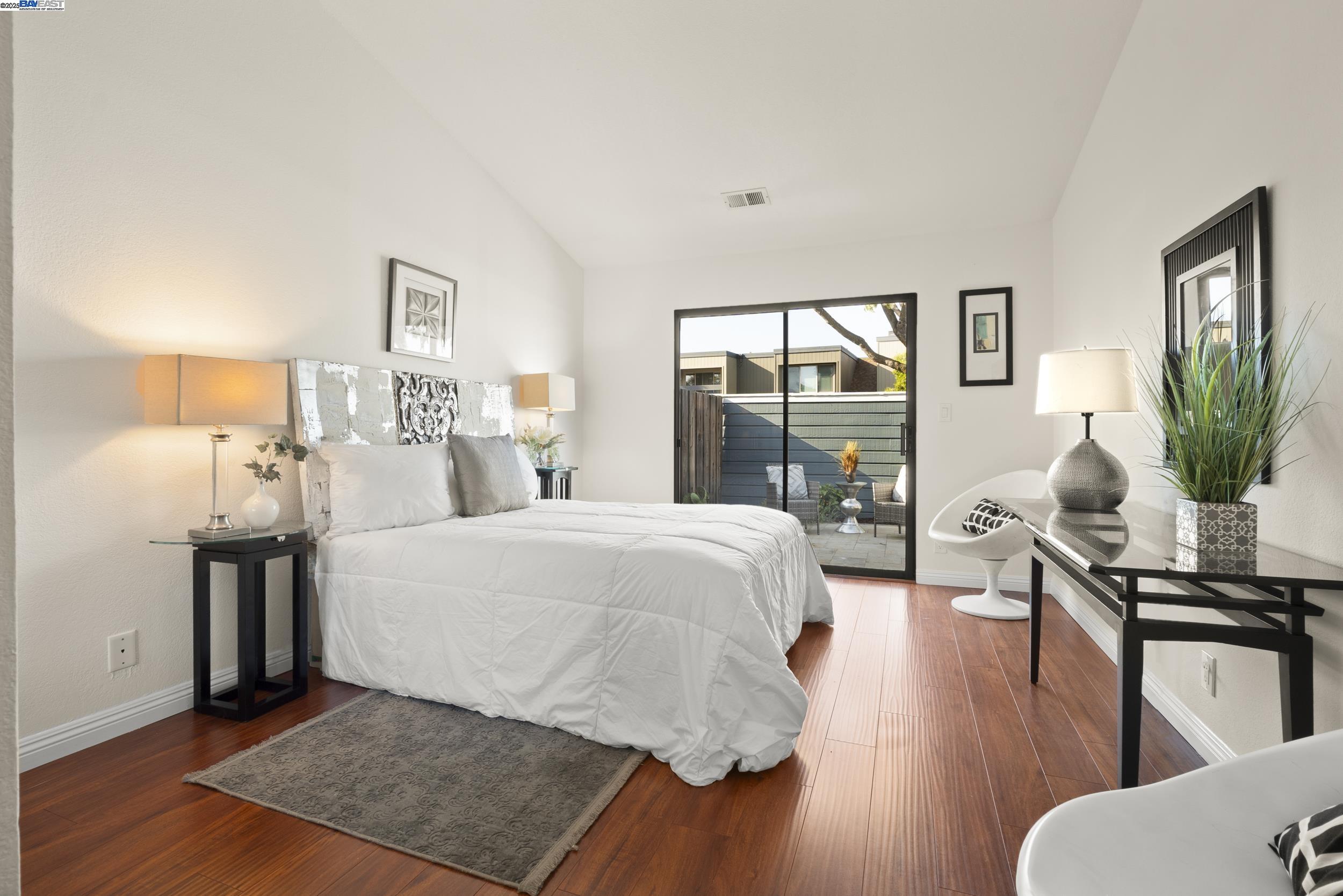 Detail Gallery Image 18 of 34 For 3525 Mcsherry Way, Alameda,  CA 94502 - 2 Beds | 2 Baths
