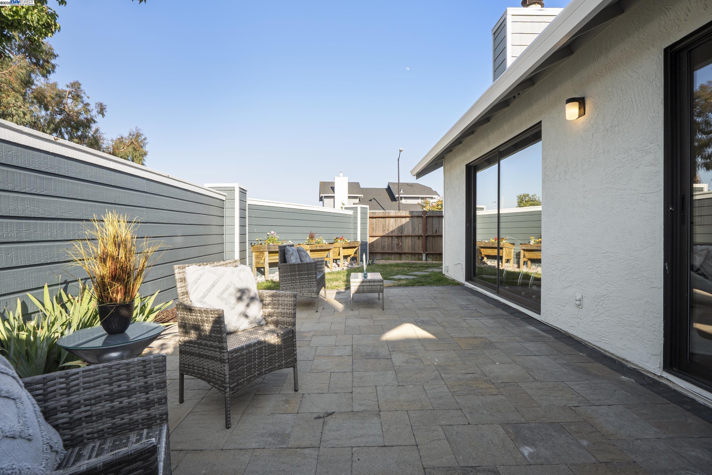 Detail Gallery Image 26 of 34 For 3525 Mcsherry Way, Alameda,  CA 94502 - 2 Beds | 2 Baths