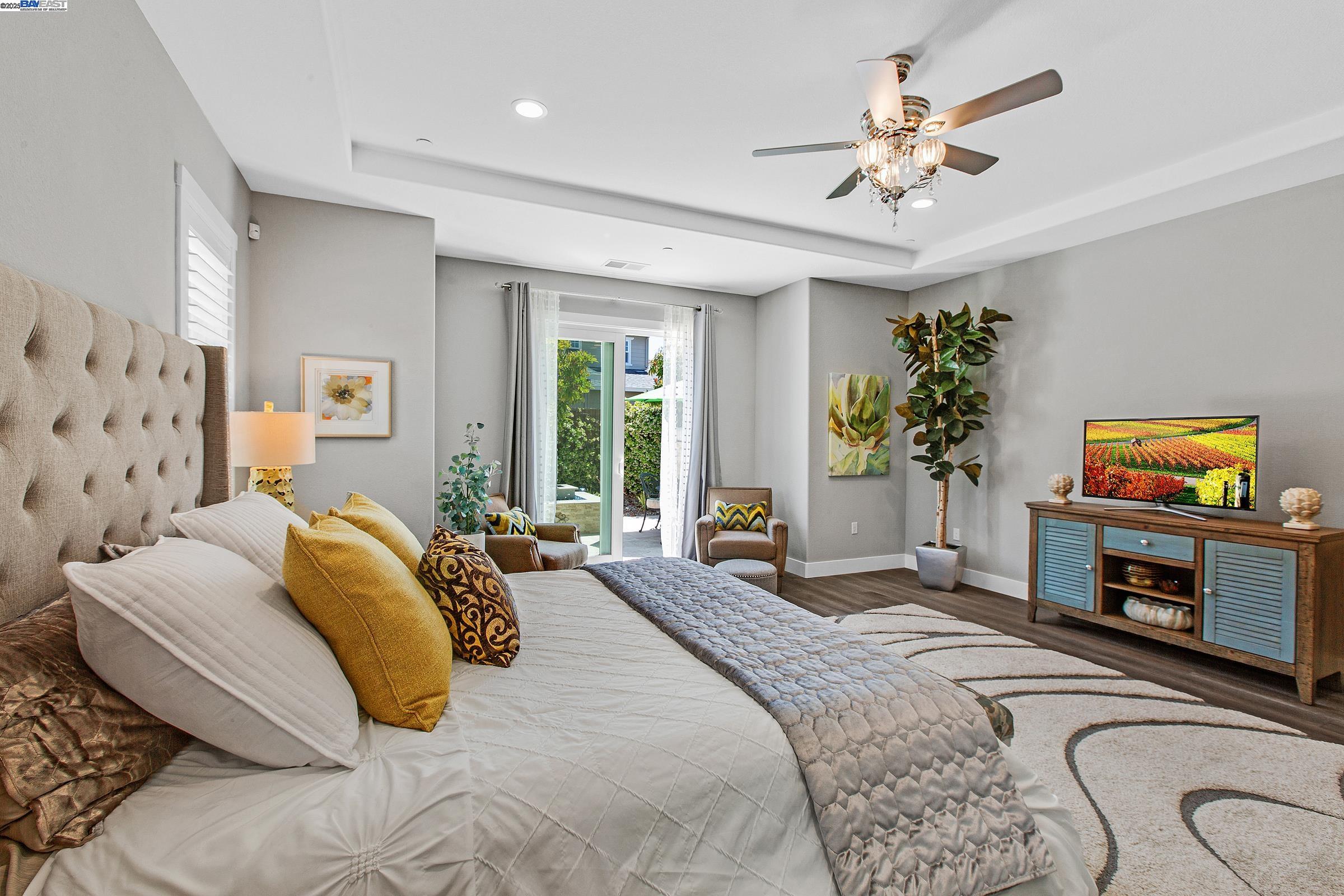 Detail Gallery Image 16 of 54 For 5715 Melinda Way, Pleasanton,  CA 94566 - 4 Beds | 4/1 Baths