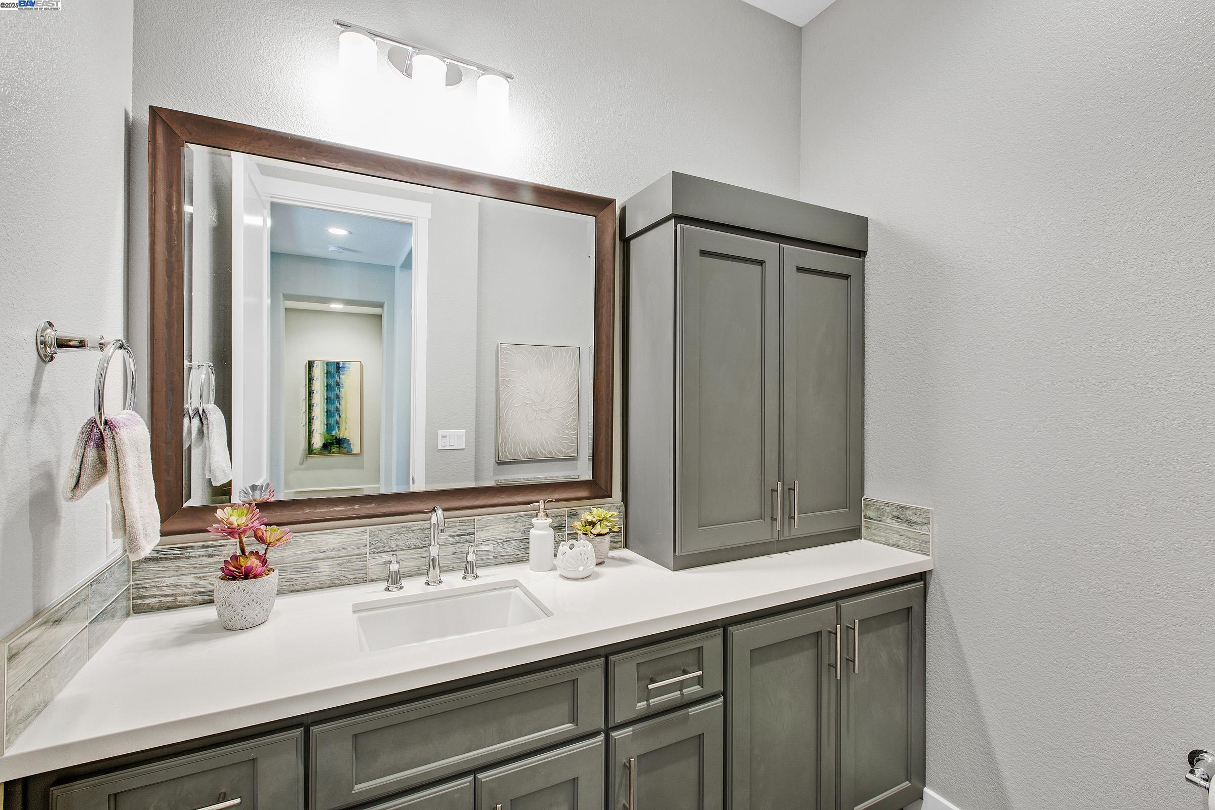 Detail Gallery Image 25 of 54 For 5715 Melinda Way, Pleasanton,  CA 94566 - 4 Beds | 4/1 Baths