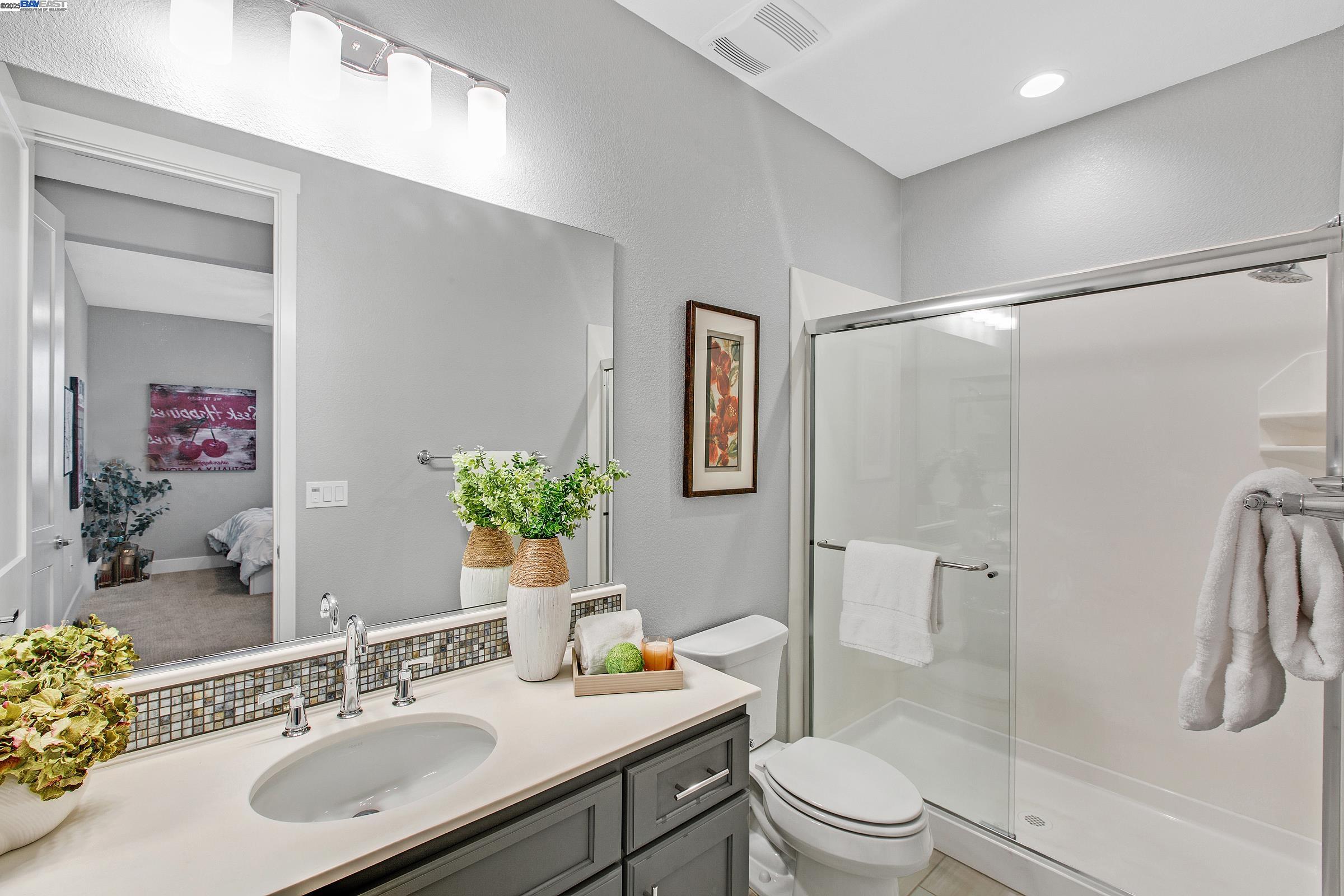 Detail Gallery Image 33 of 54 For 5715 Melinda Way, Pleasanton,  CA 94566 - 4 Beds | 4/1 Baths