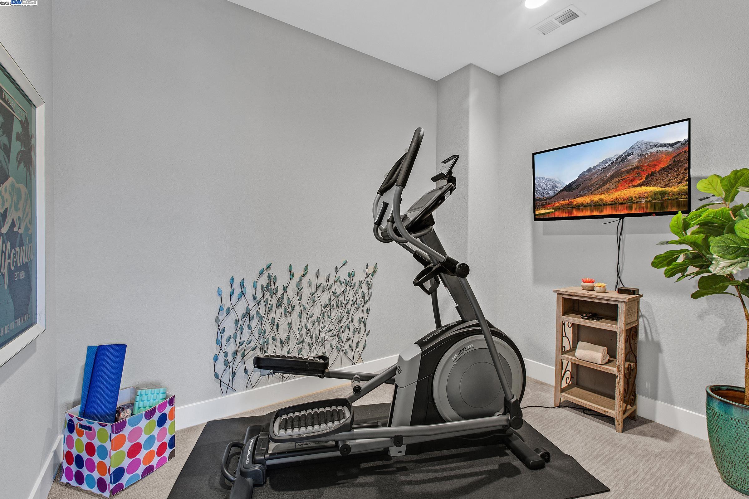 Detail Gallery Image 39 of 54 For 5715 Melinda Way, Pleasanton,  CA 94566 - 4 Beds | 4/1 Baths
