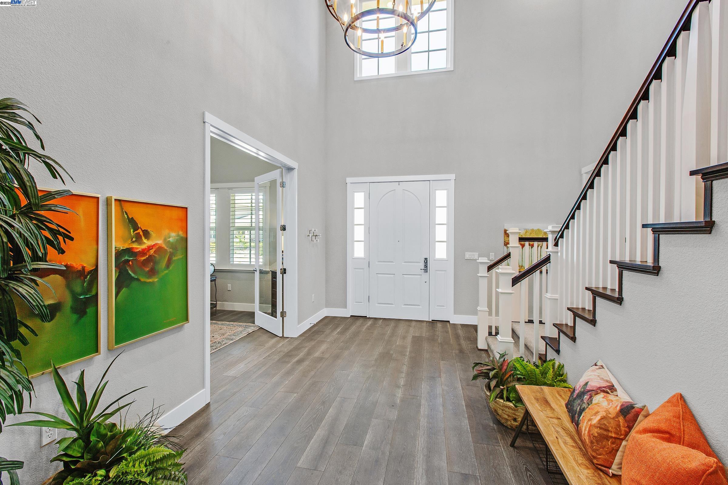 Detail Gallery Image 6 of 54 For 5715 Melinda Way, Pleasanton,  CA 94566 - 4 Beds | 4/1 Baths