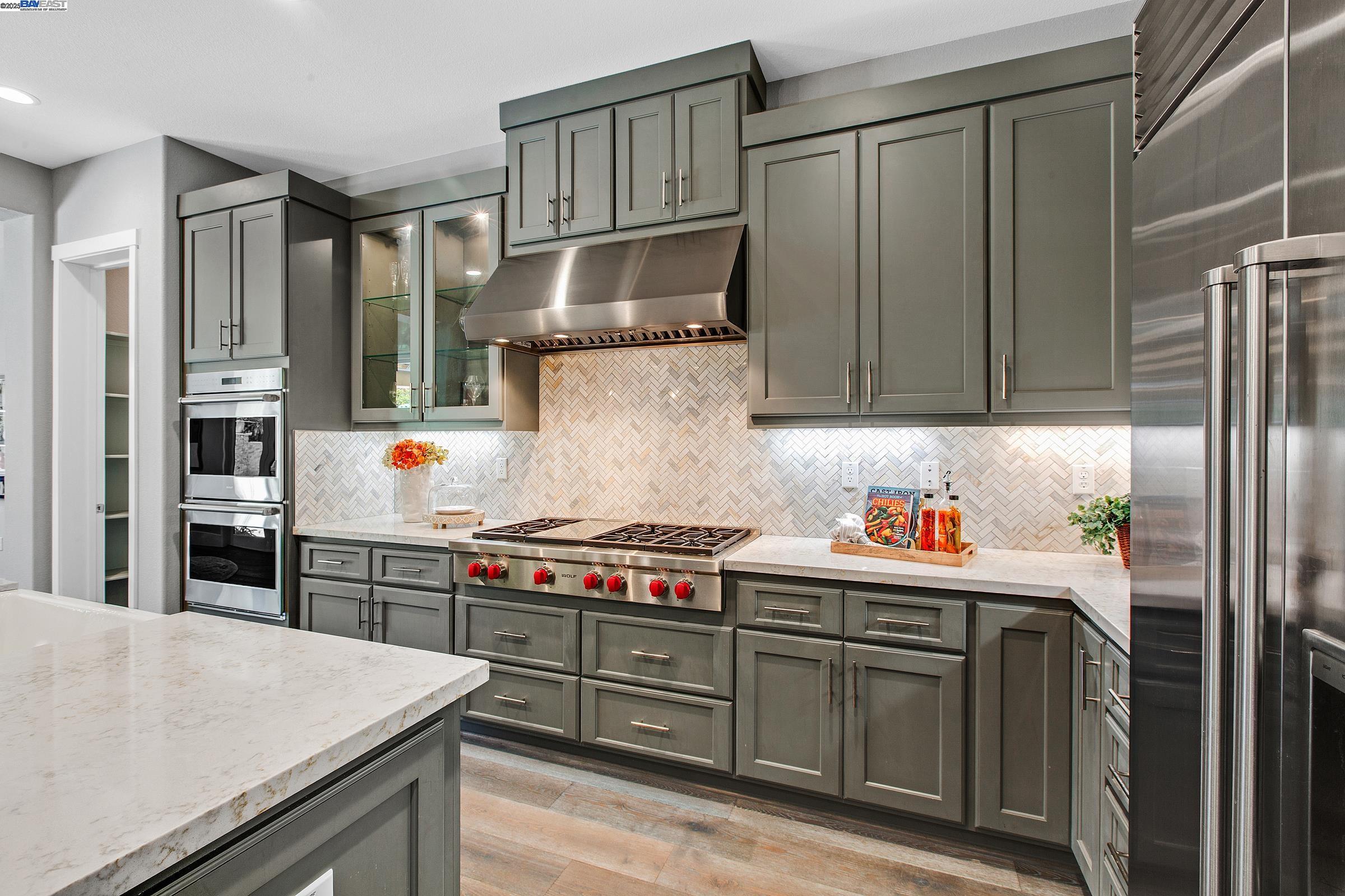 Detail Gallery Image 8 of 54 For 5715 Melinda Way, Pleasanton,  CA 94566 - 4 Beds | 4/1 Baths