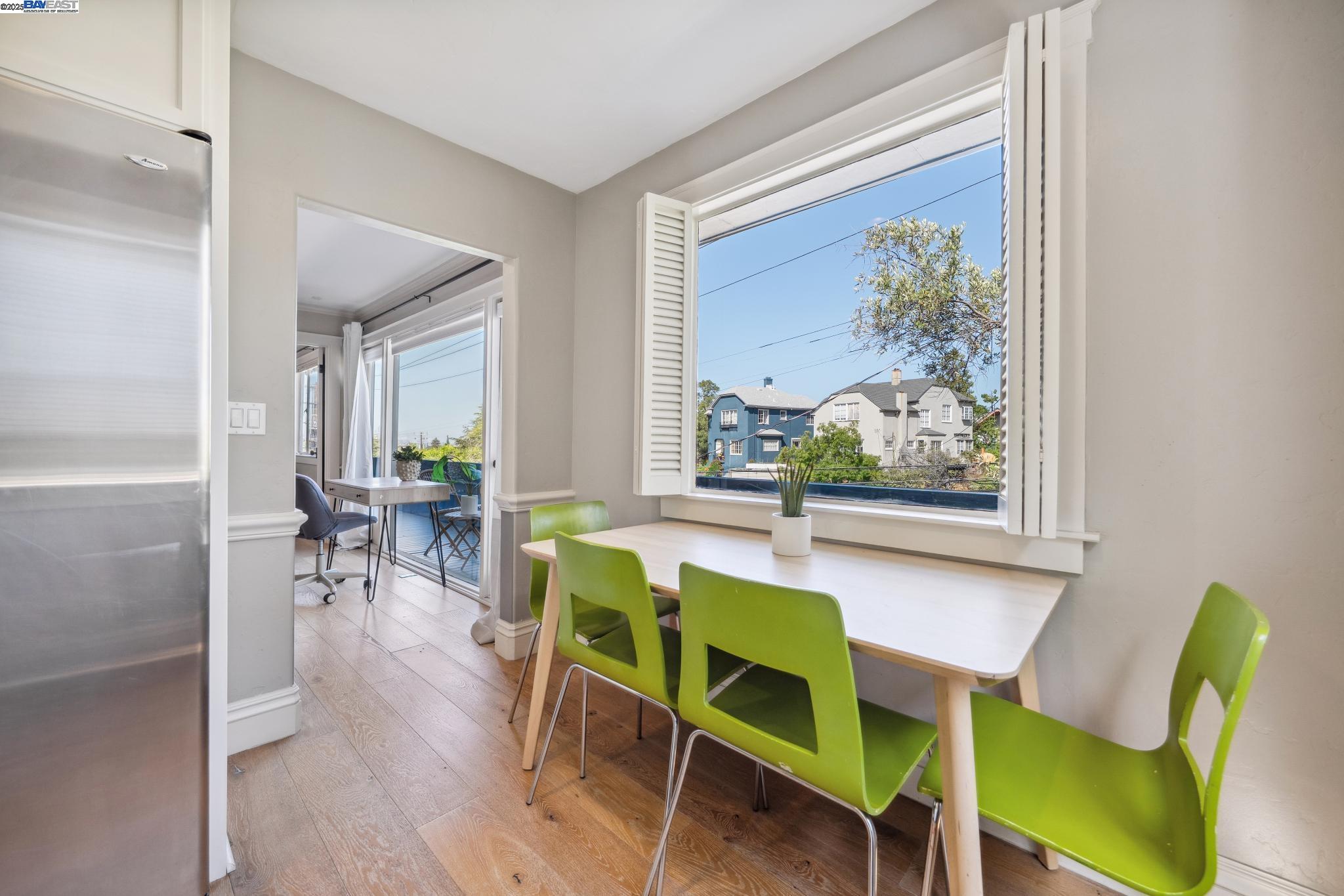 Detail Gallery Image 10 of 37 For 5936 Broadway, Oakland,  CA 94618 - – Beds | – Baths