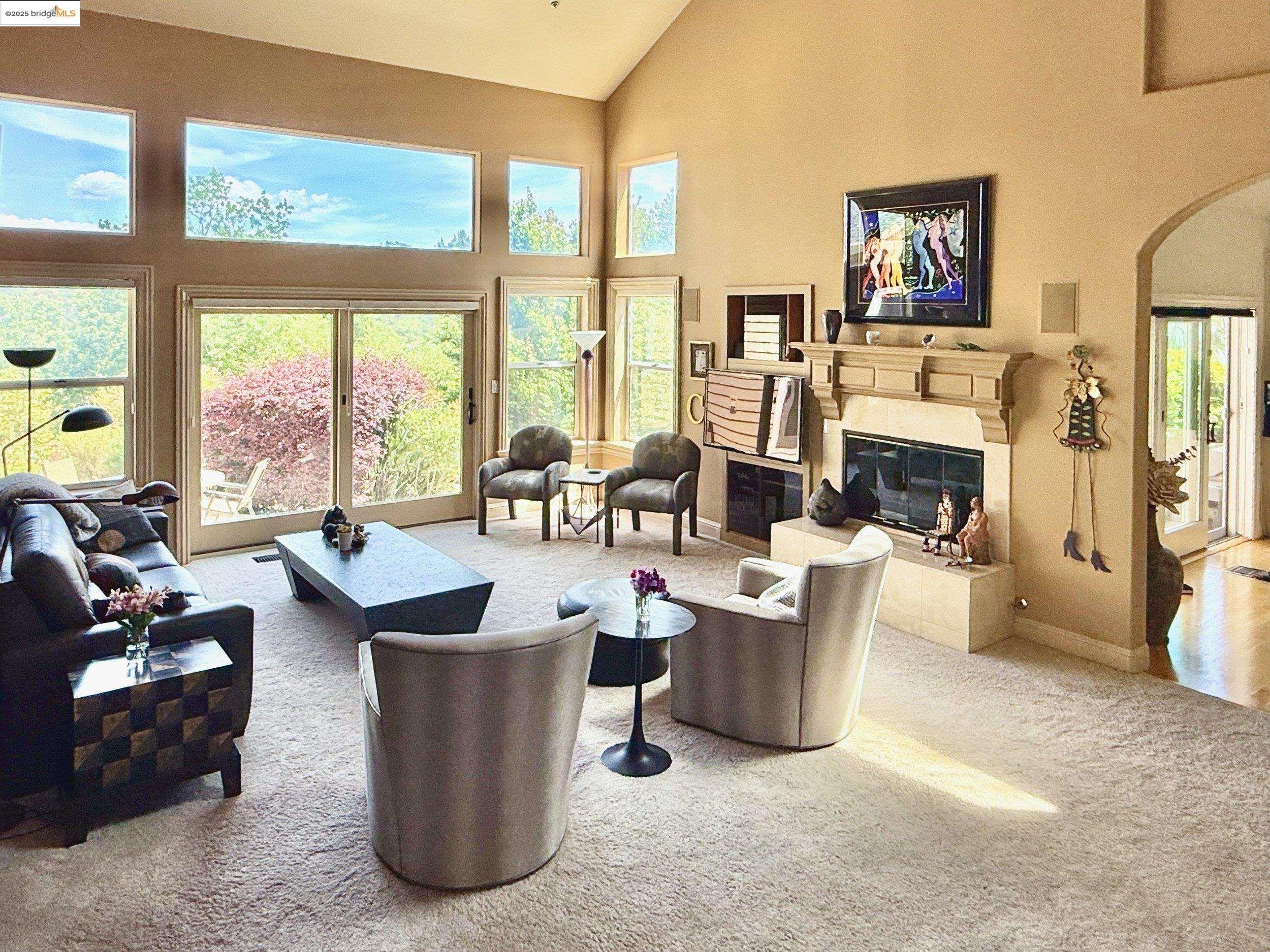 Detail Gallery Image 3 of 34 For 78 Scenic Dr, Orinda,  CA 94563 - 4 Beds | 3 Baths