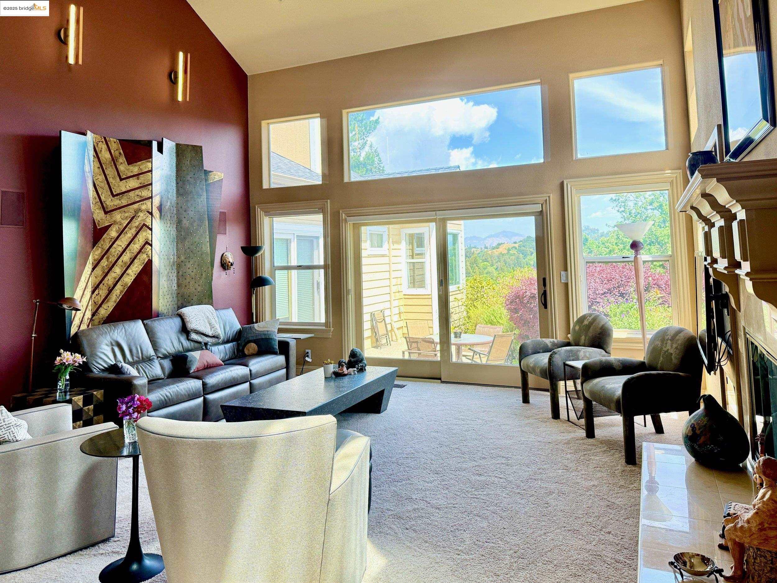 Detail Gallery Image 4 of 34 For 78 Scenic Dr, Orinda,  CA 94563 - 4 Beds | 3 Baths