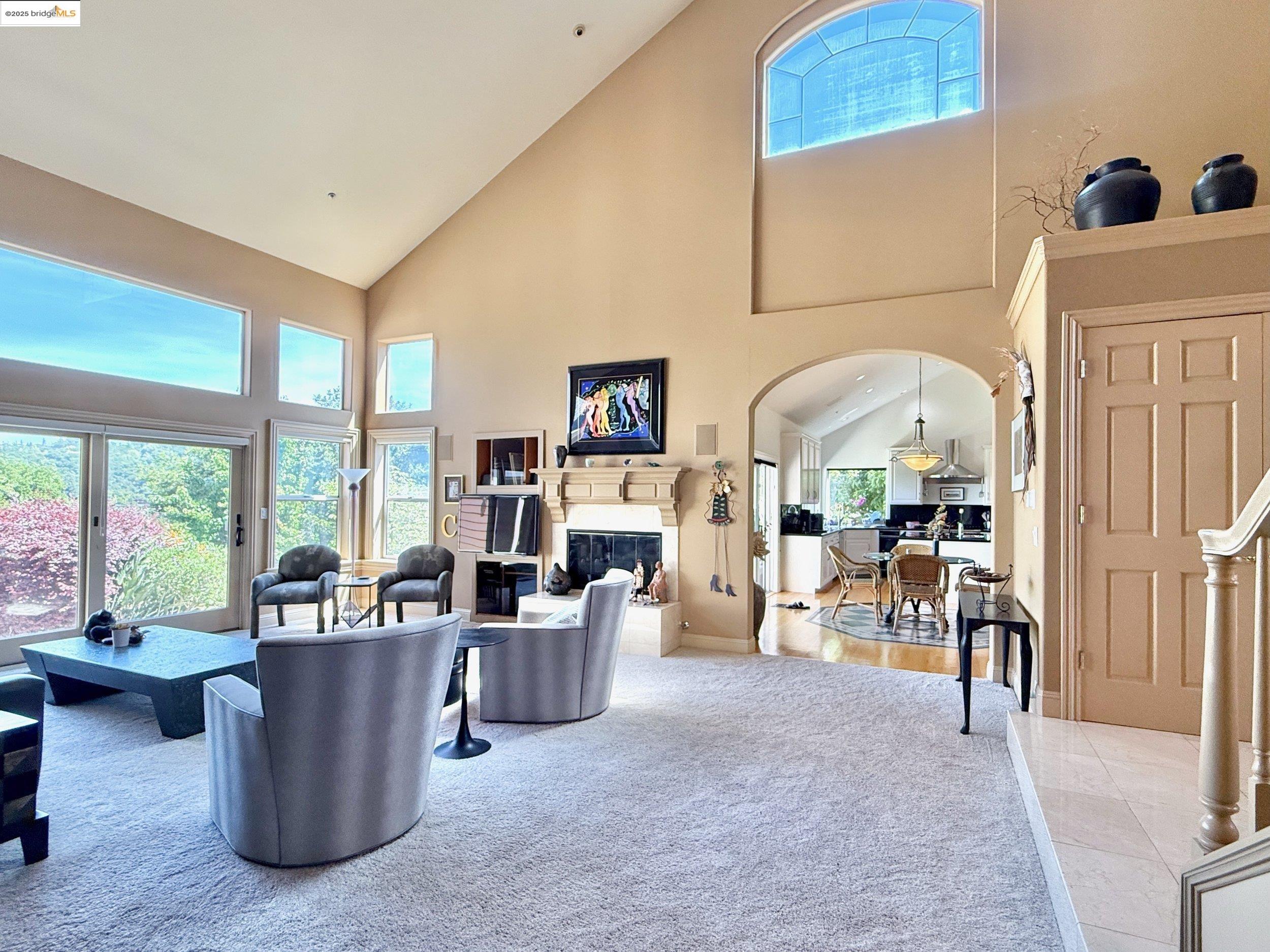 Detail Gallery Image 5 of 34 For 78 Scenic Dr, Orinda,  CA 94563 - 4 Beds | 3 Baths