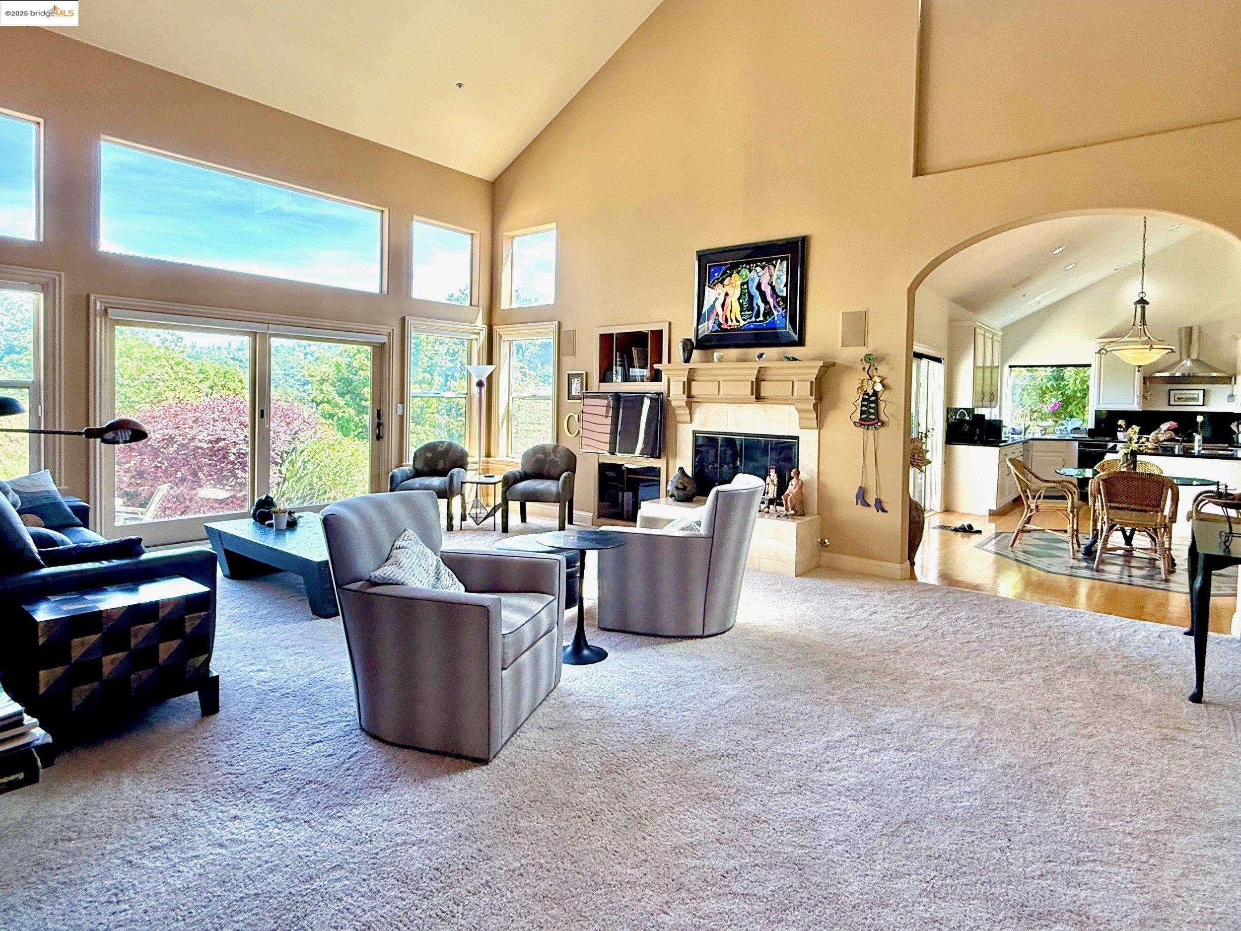 Detail Gallery Image 7 of 34 For 78 Scenic Dr, Orinda,  CA 94563 - 4 Beds | 3 Baths