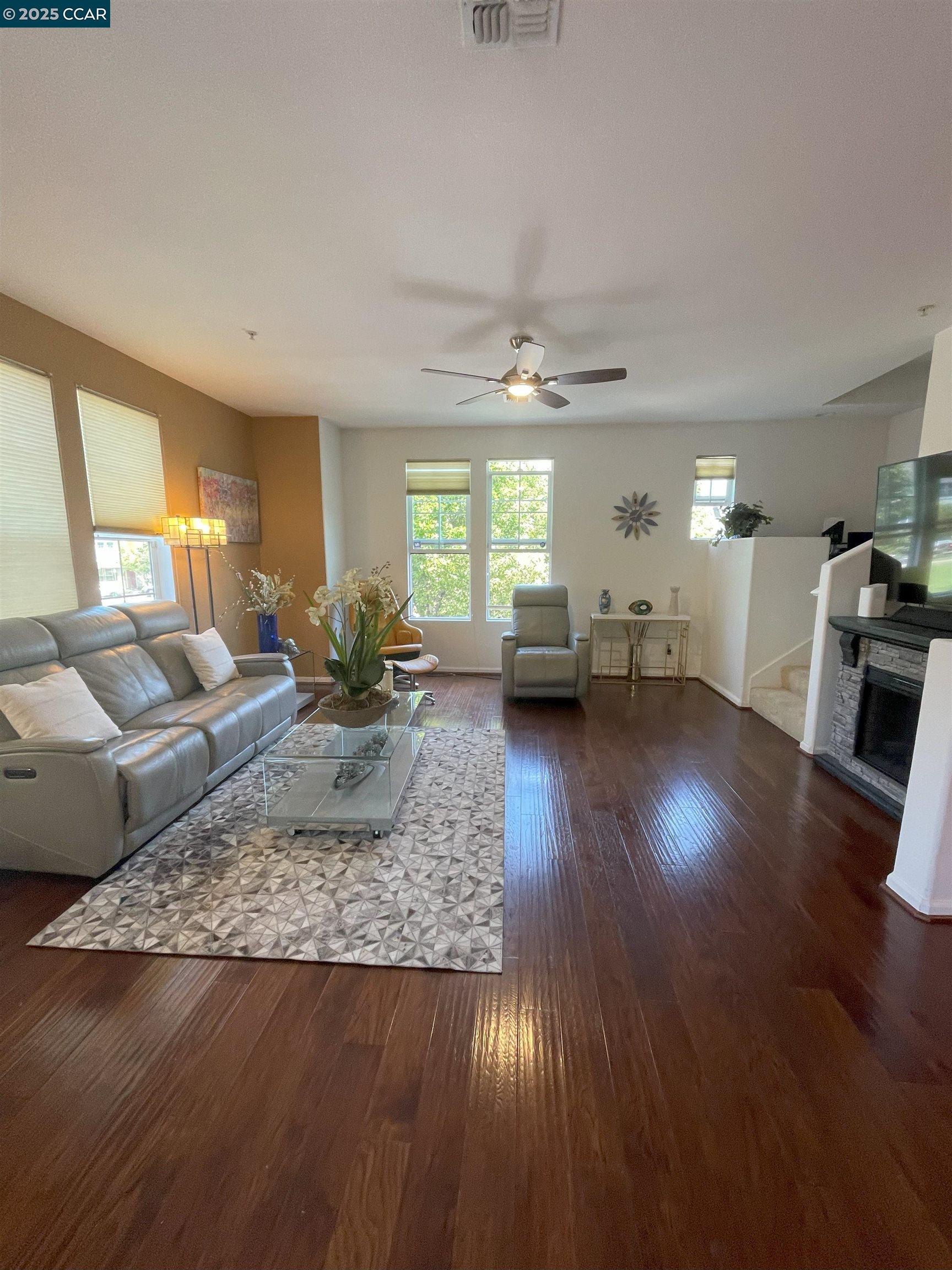 Detail Gallery Image 11 of 30 For 487 Metro Walk Way, Richmond,  CA 94801 - 3 Beds | 3/1 Baths