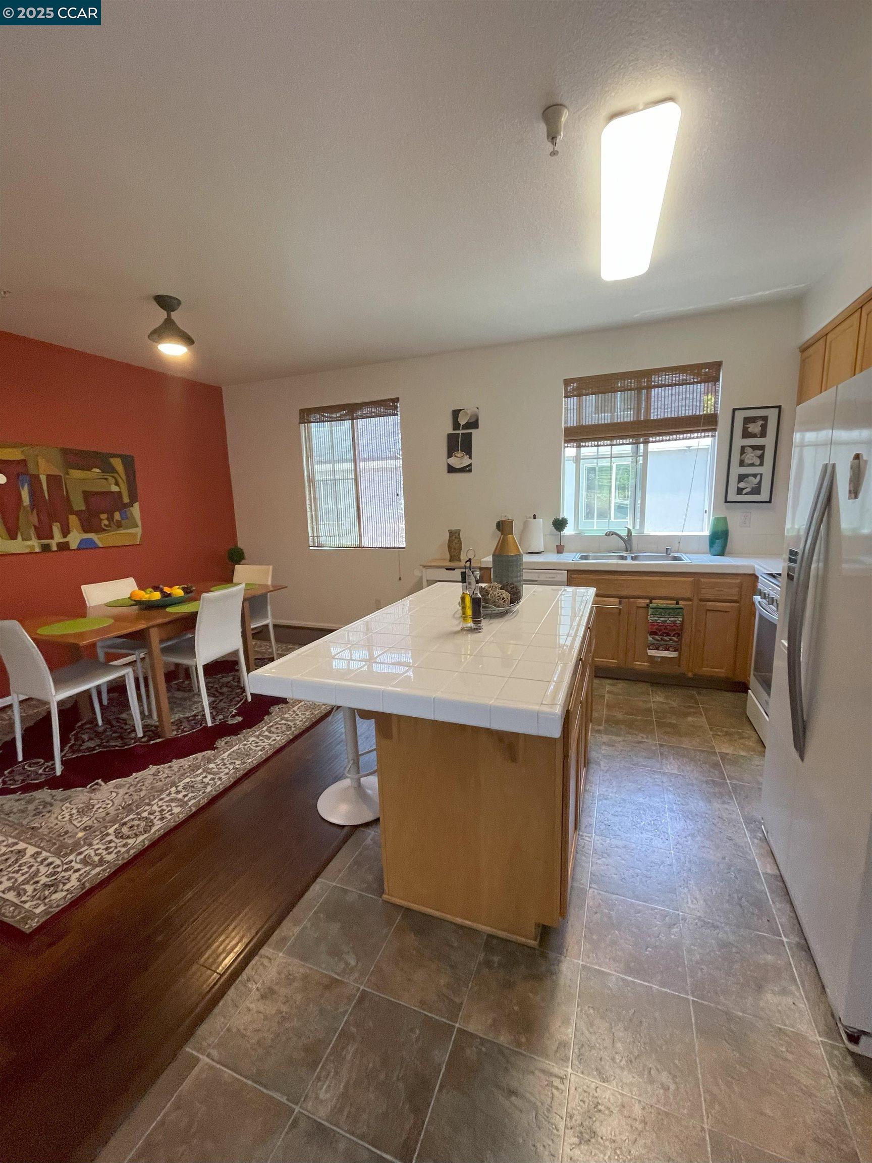 Detail Gallery Image 15 of 30 For 487 Metro Walk Way, Richmond,  CA 94801 - 3 Beds | 3/1 Baths