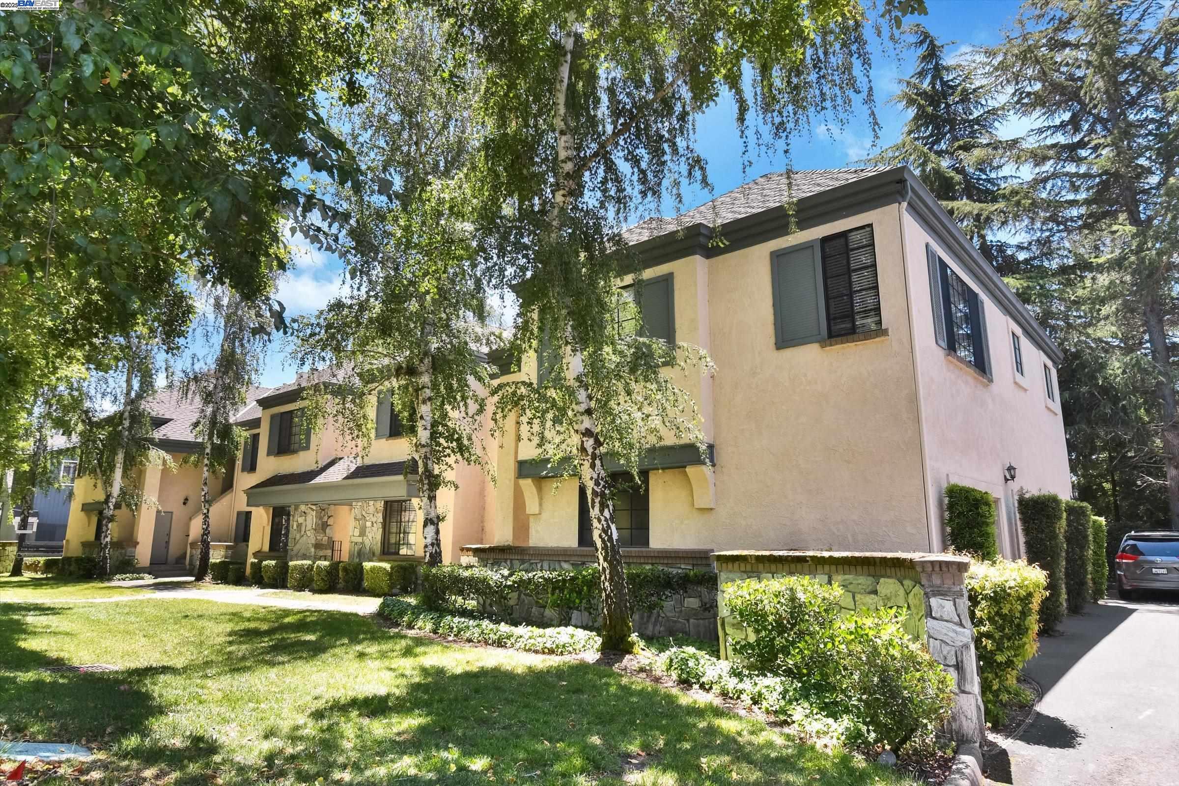 Photo #2: 41100280 Listing 