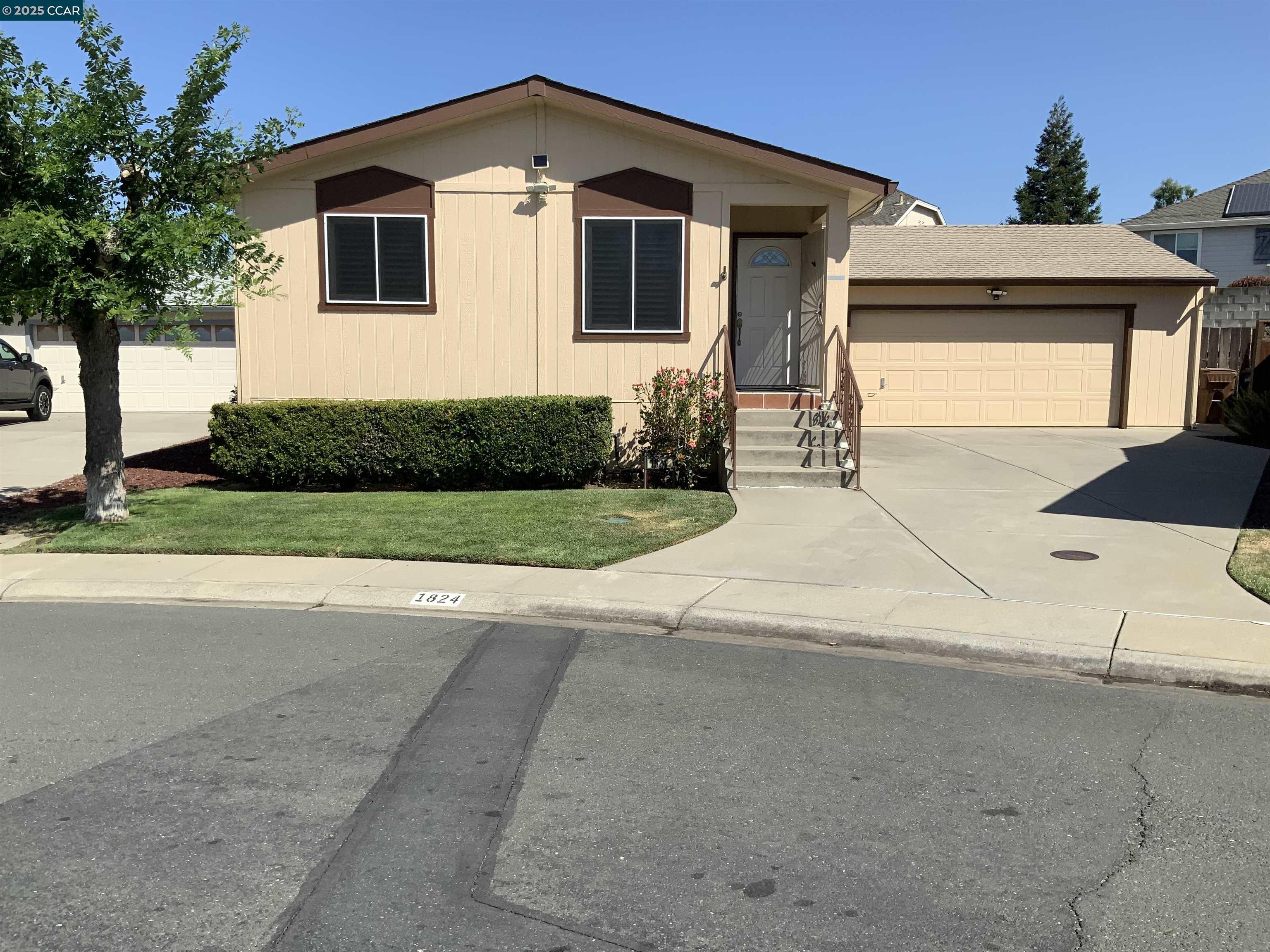 Detail Gallery Image 1 of 1 For 1824 Paris Ln., Antioch,  CA 94509-0000 - 2 Beds | 2 Baths
