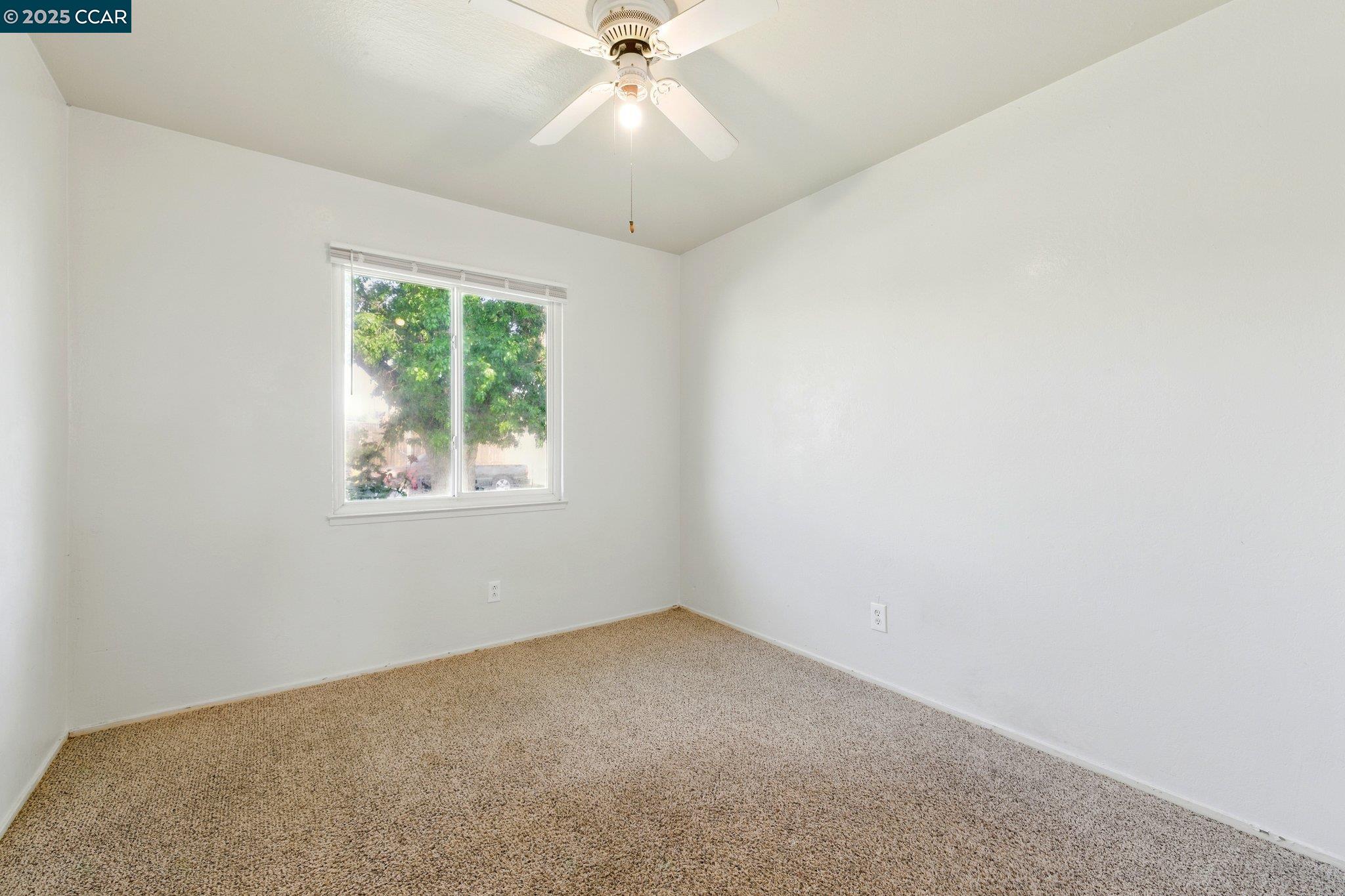 Detail Gallery Image 16 of 27 For 7105 Thomas Dr, North Highlands,  CA 95660 - 3 Beds | 1/1 Baths