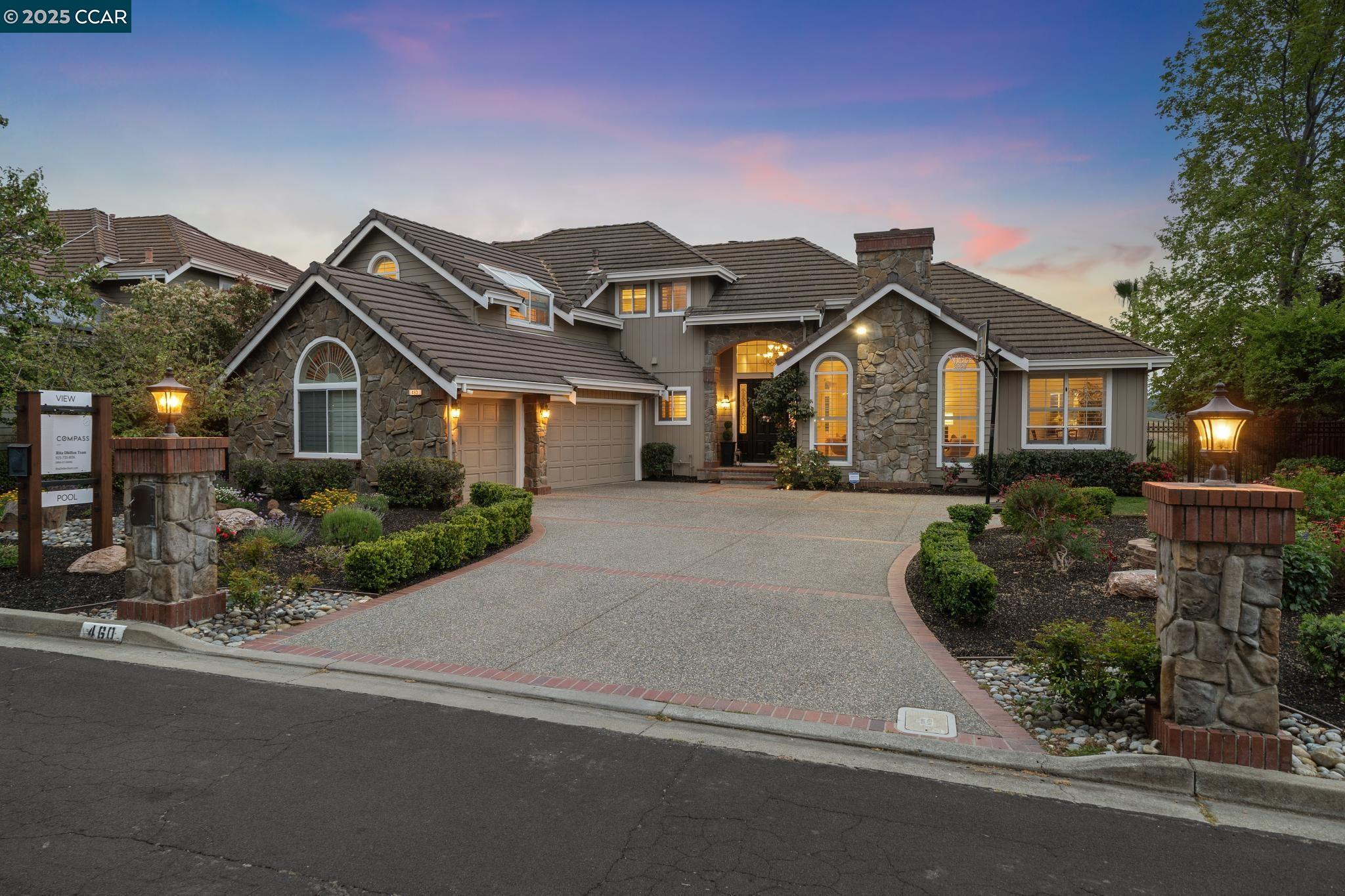 Detail Gallery Image 2 of 54 For 460 Silver Hollow Drive, Walnut Creek,  CA 94598 - 5 Beds | 3 Baths