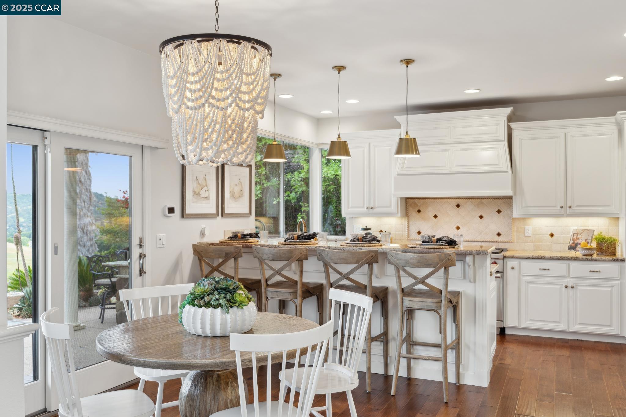 Detail Gallery Image 16 of 54 For 460 Silver Hollow Drive, Walnut Creek,  CA 94598 - 5 Beds | 3 Baths