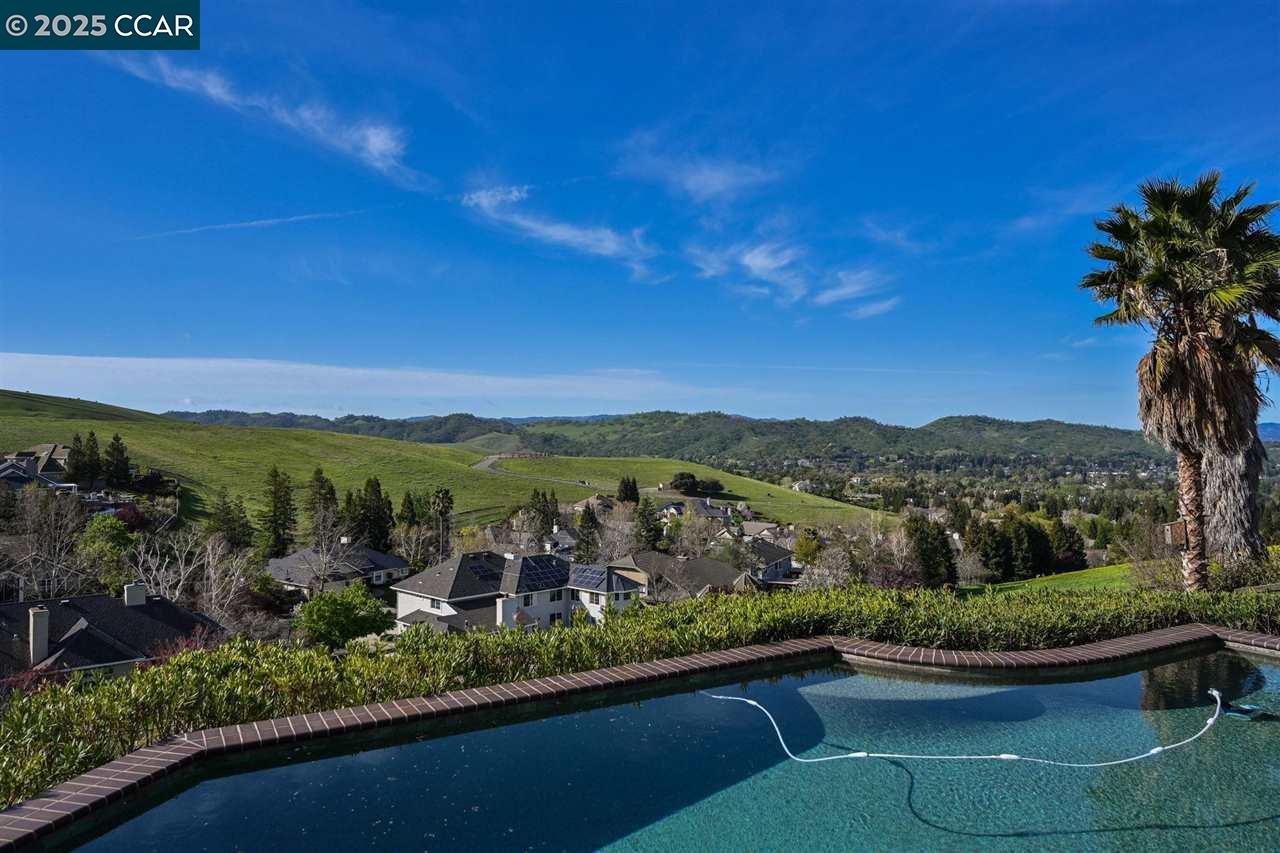 Detail Gallery Image 41 of 54 For 460 Silver Hollow Drive, Walnut Creek,  CA 94598 - 5 Beds | 3 Baths