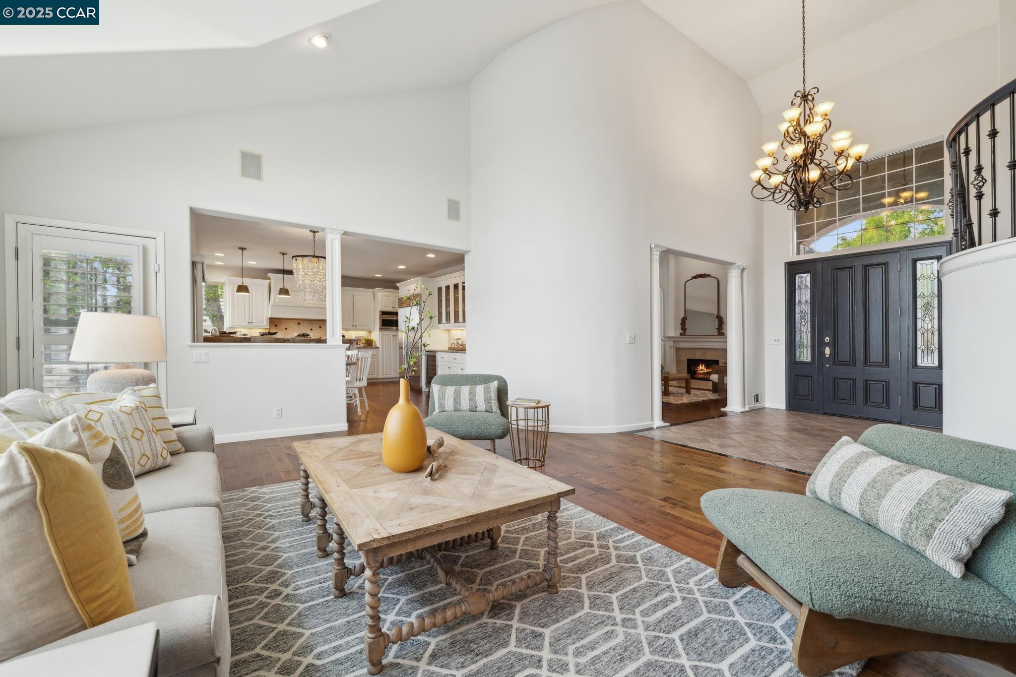Detail Gallery Image 9 of 54 For 460 Silver Hollow Drive, Walnut Creek,  CA 94598 - 5 Beds | 3 Baths