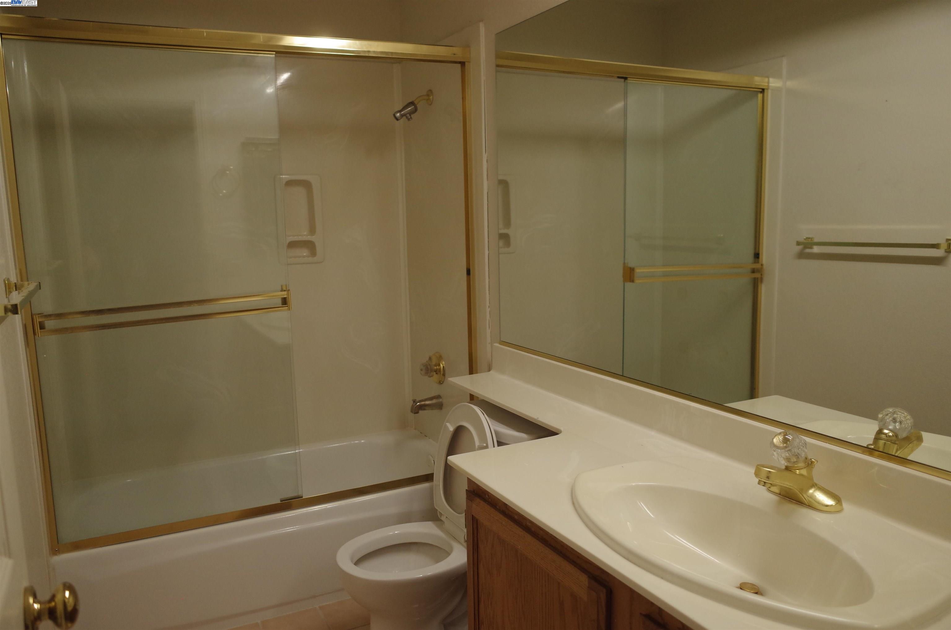 Photo #16: 41100306 Listing: Photo #16
