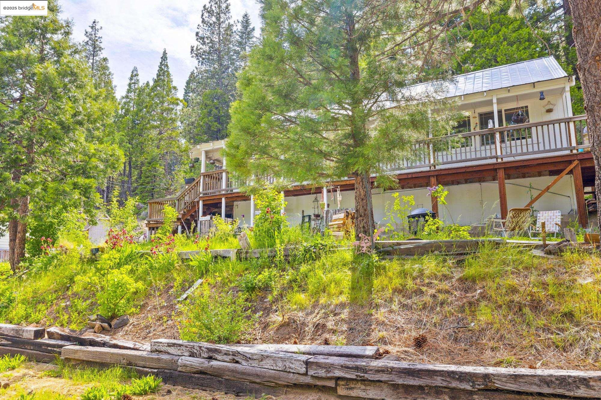 Detail Gallery Image 2 of 23 For 26551 Crystal Road, Long Barn,  CA 95335 - 3 Beds | 2 Baths