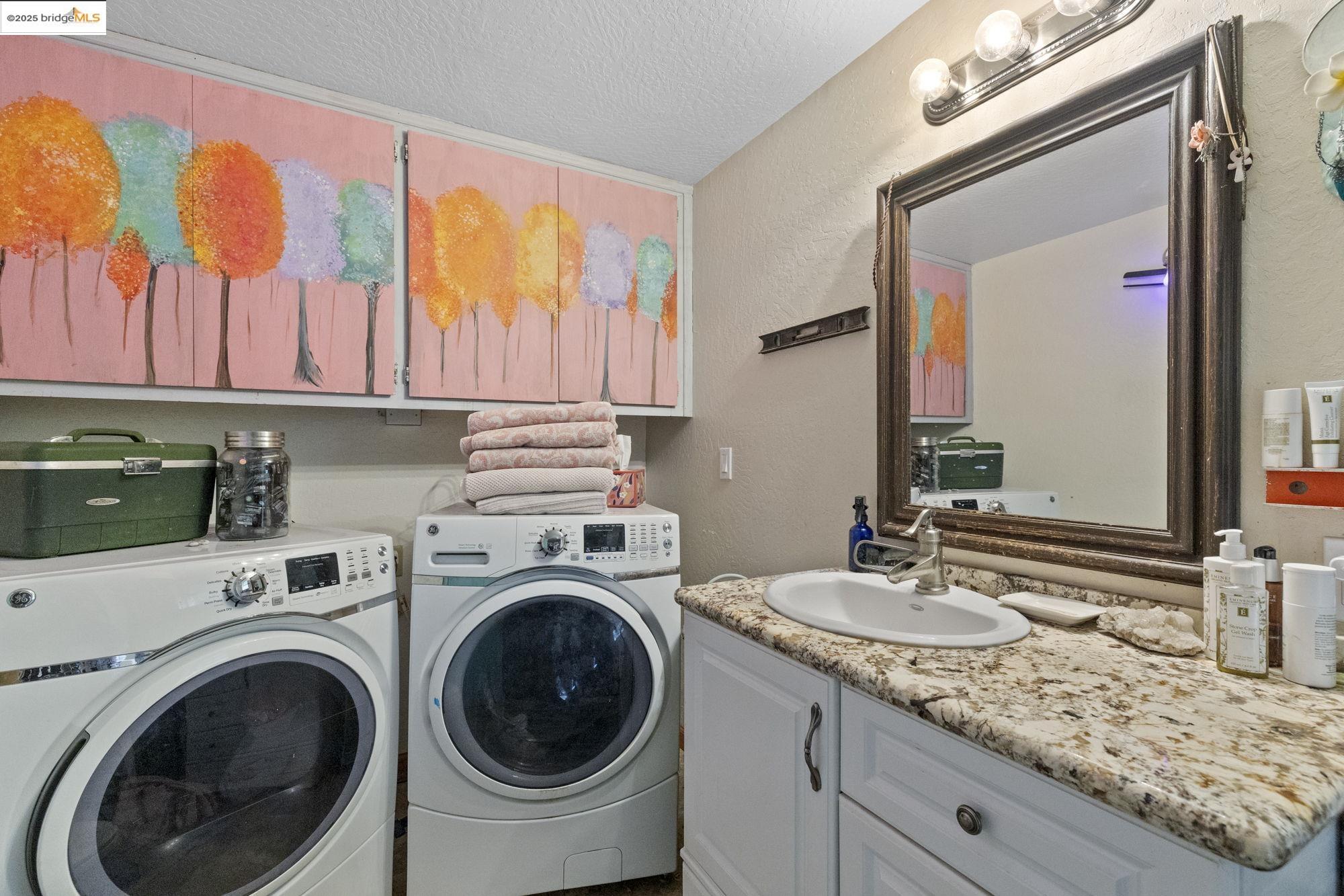 Detail Gallery Image 11 of 23 For 26551 Crystal Road, Long Barn,  CA 95335 - 3 Beds | 2 Baths