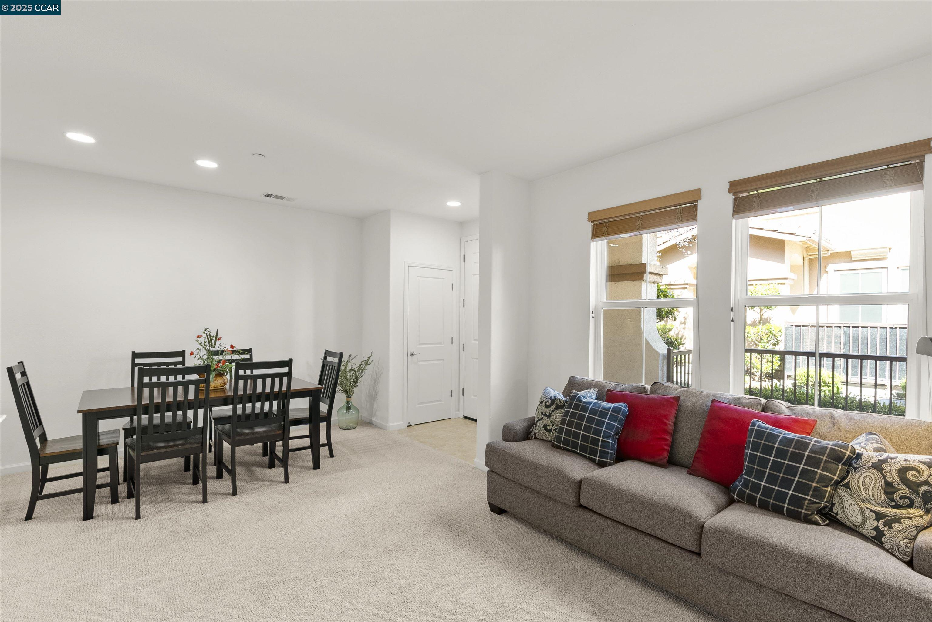 Photo #6: 41100322 Listing: Photo #6