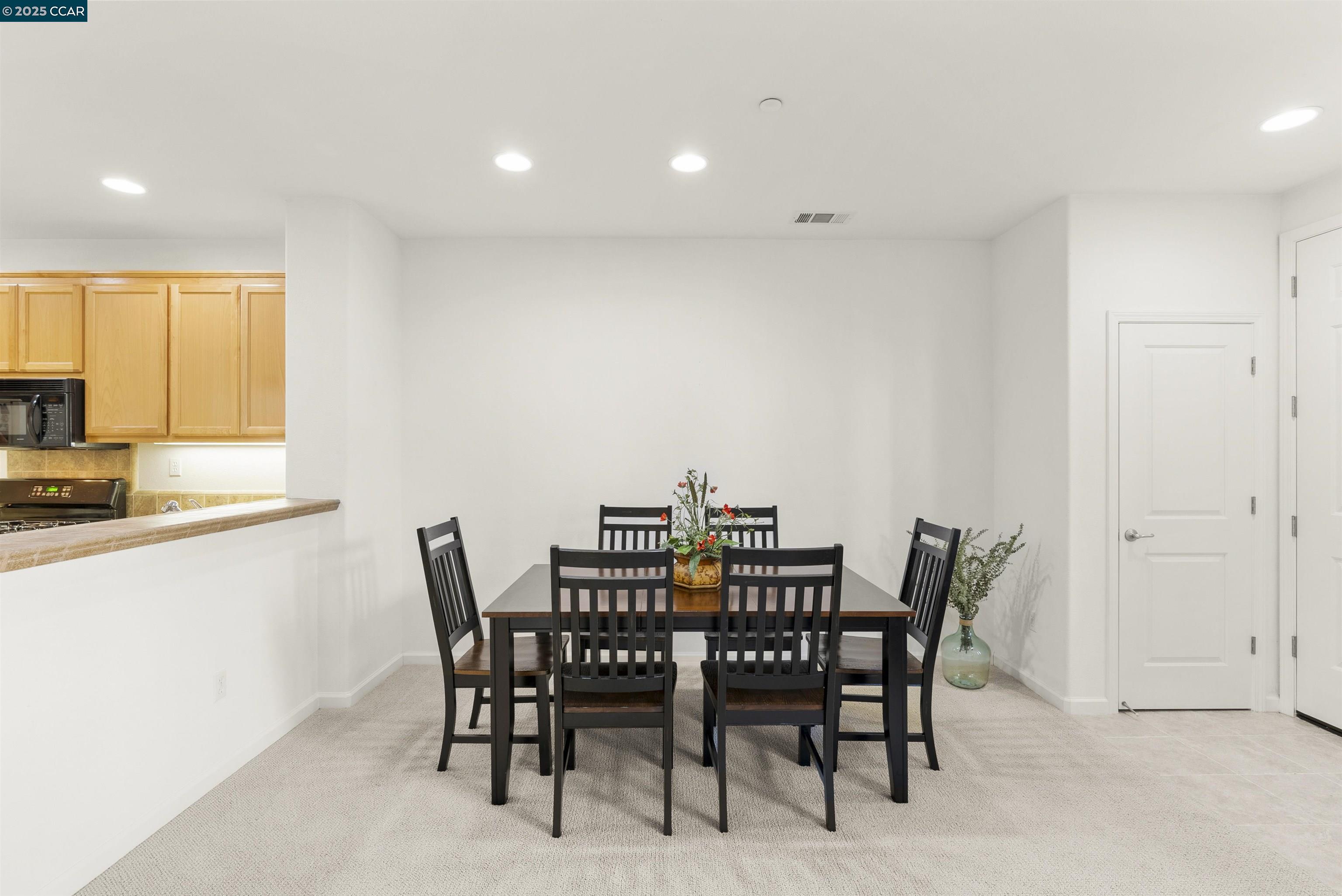 Photo #7: 41100322 Listing: Photo #7